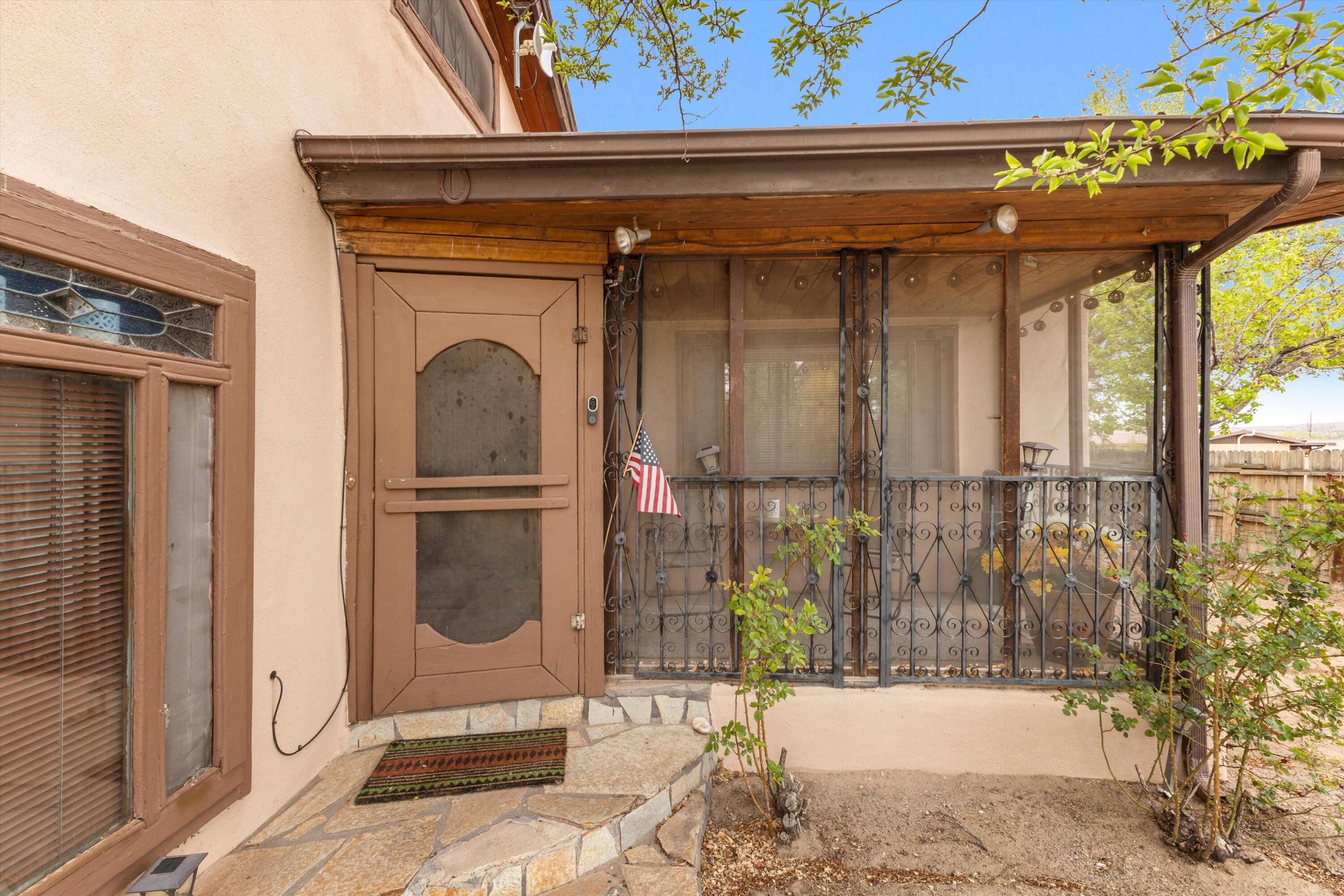 116 N Coronado Avenue