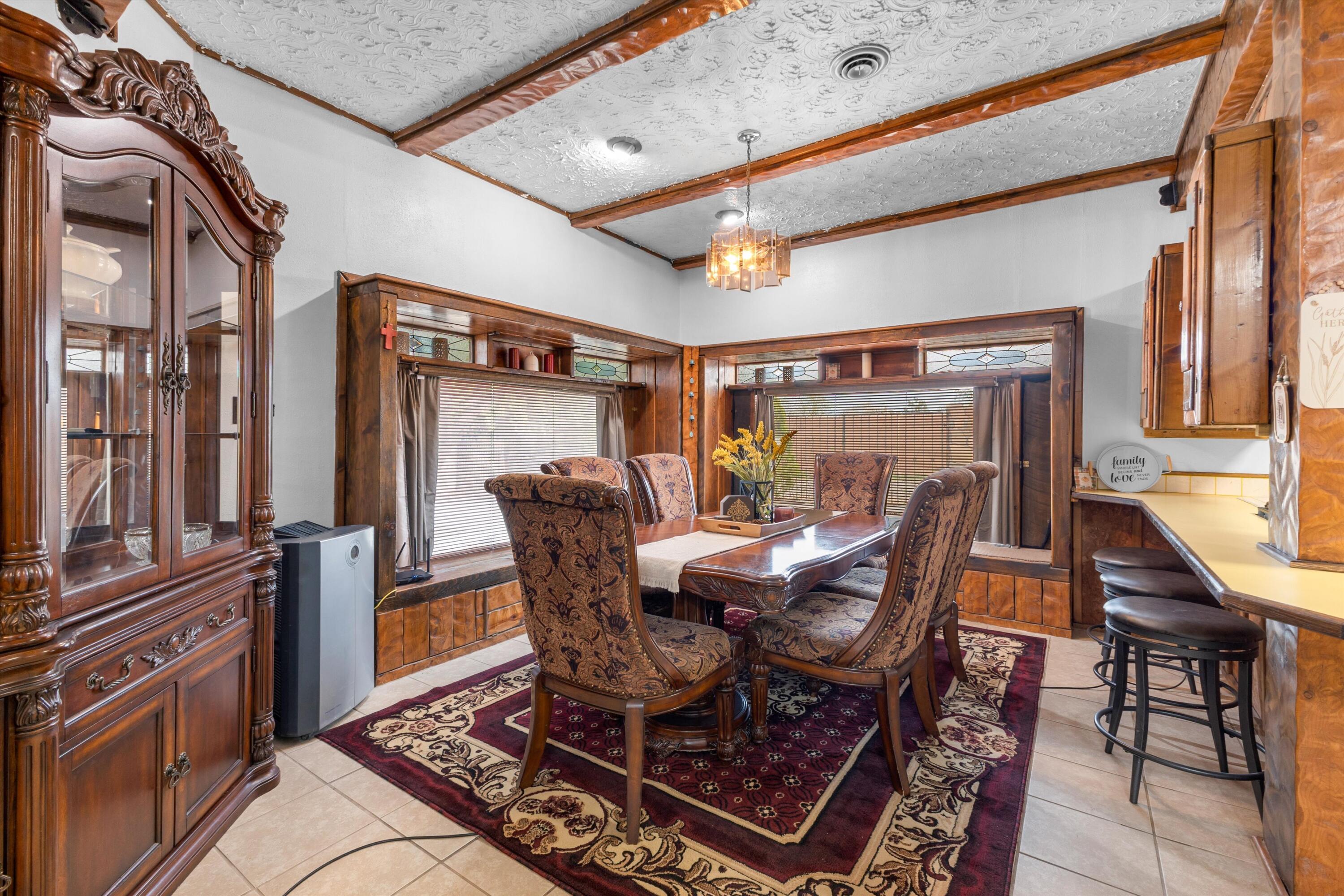 116 N Coronado Avenue
