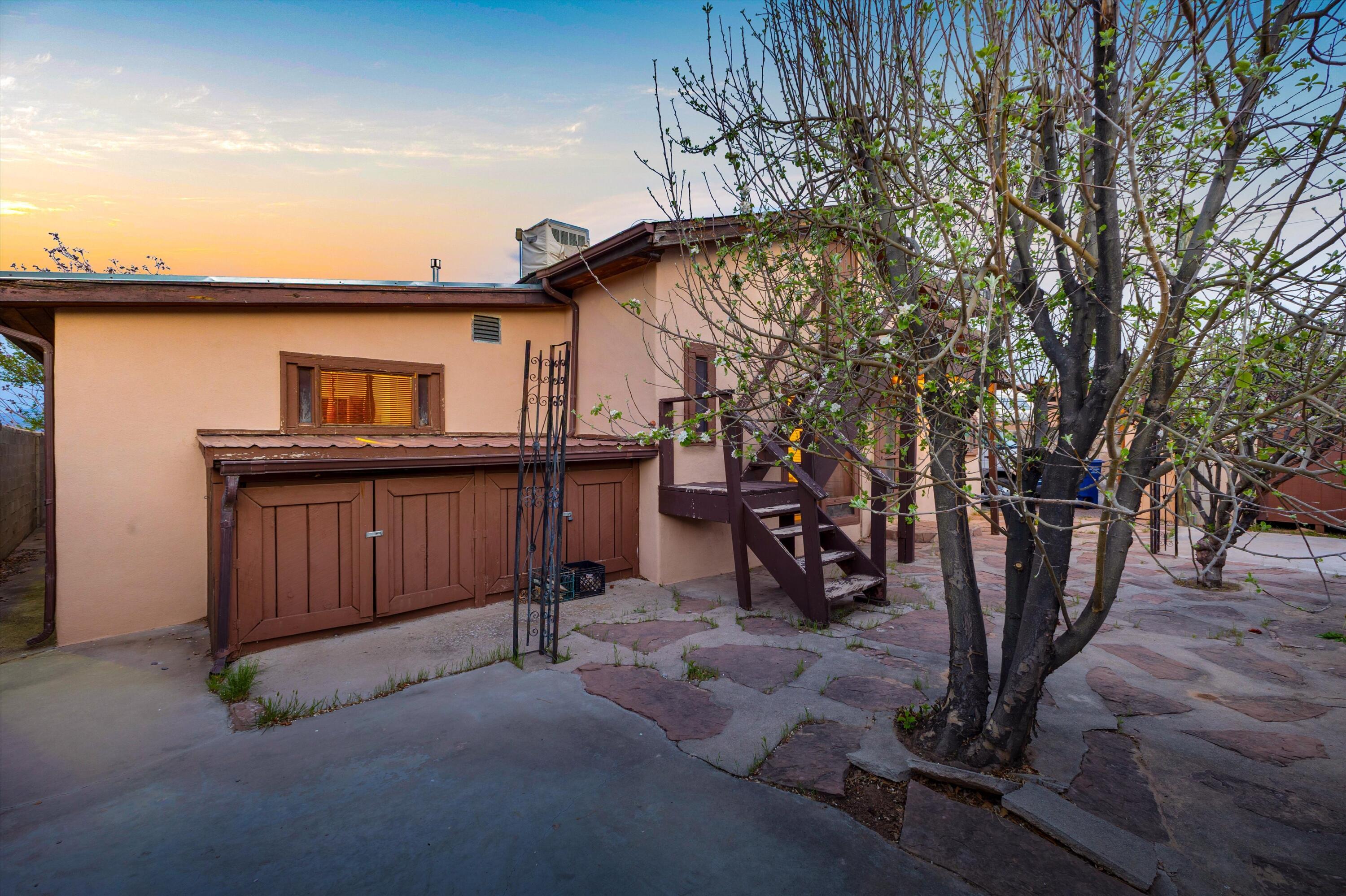 116 N Coronado Avenue