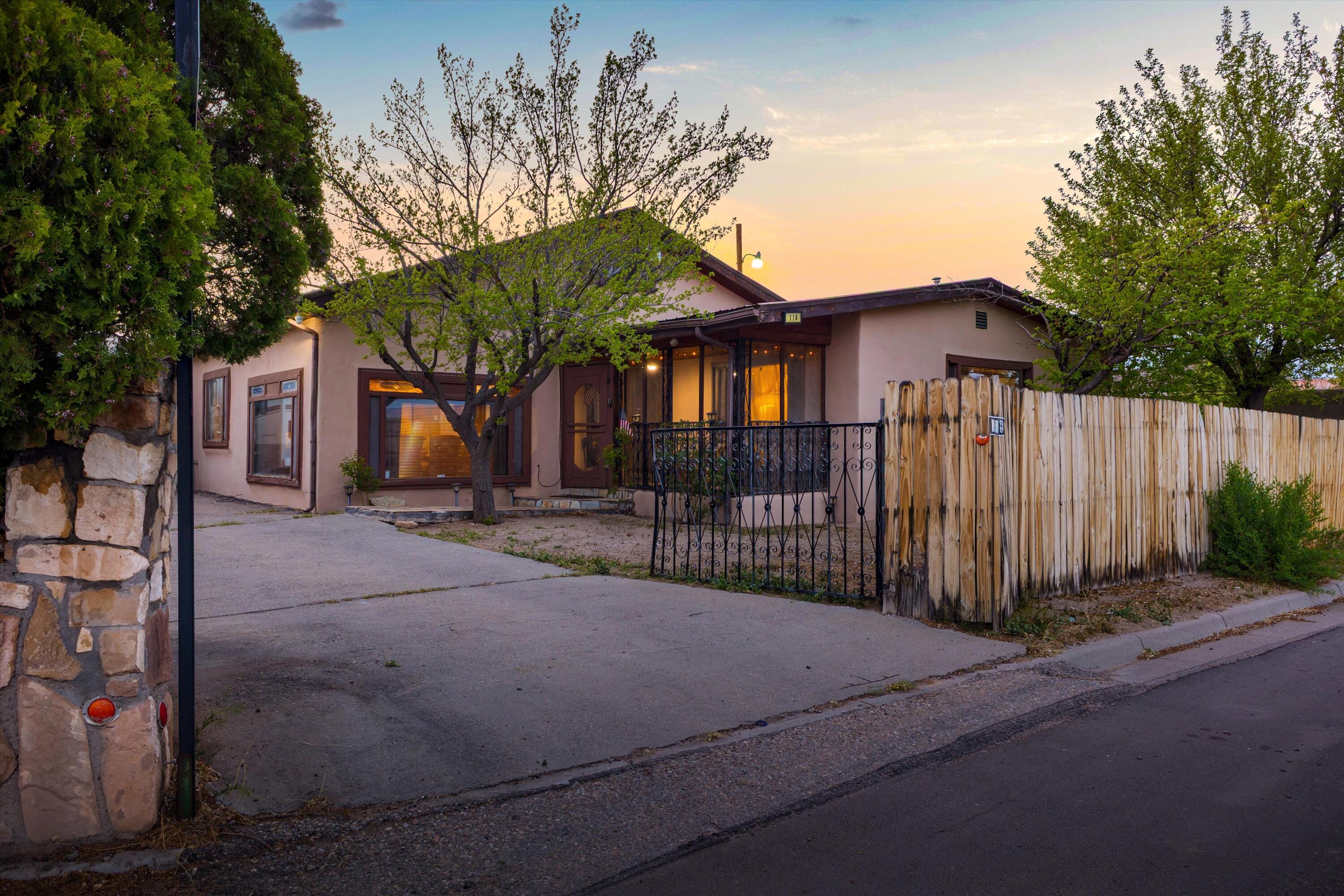 116 N Coronado Avenue