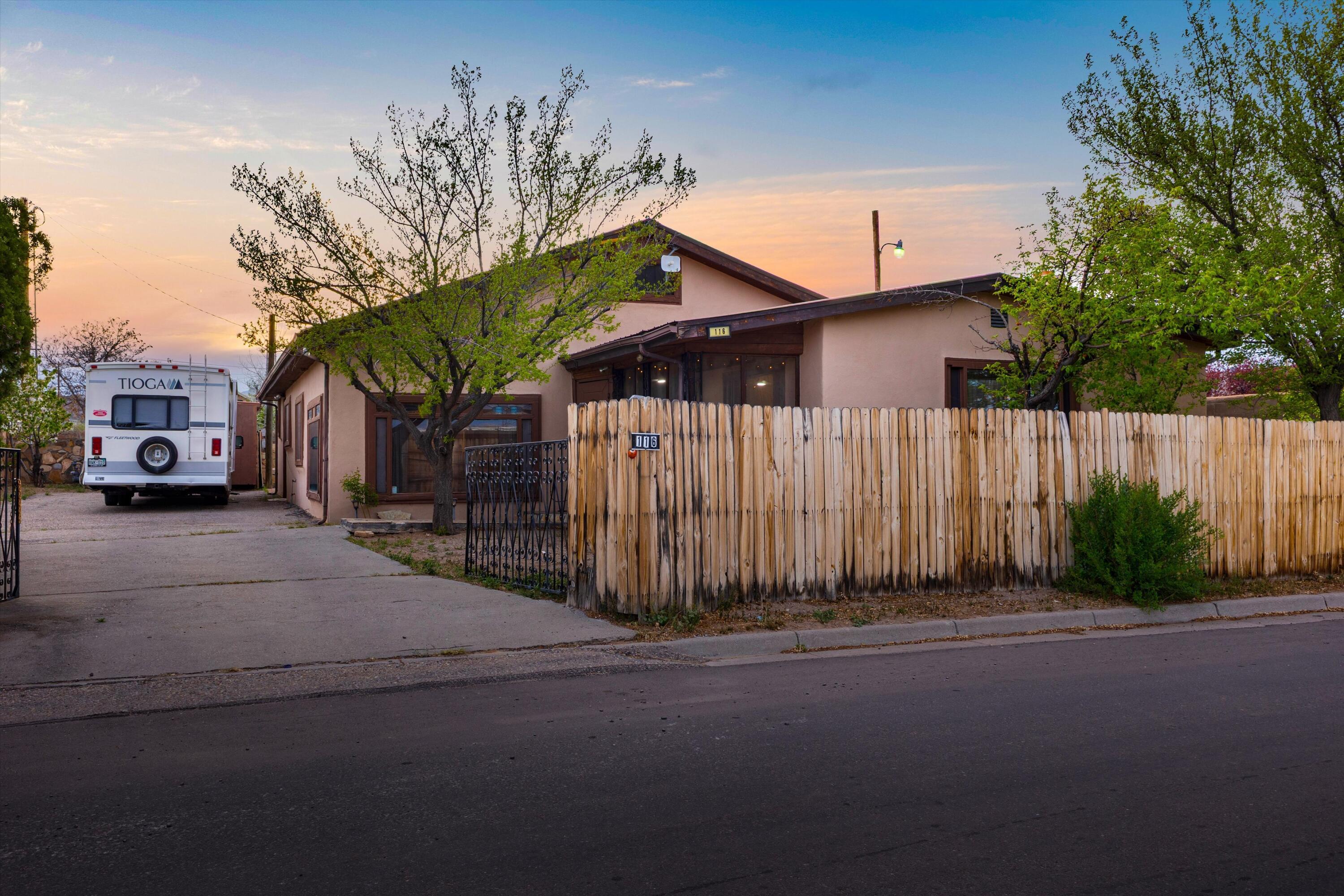 116 N Coronado Avenue