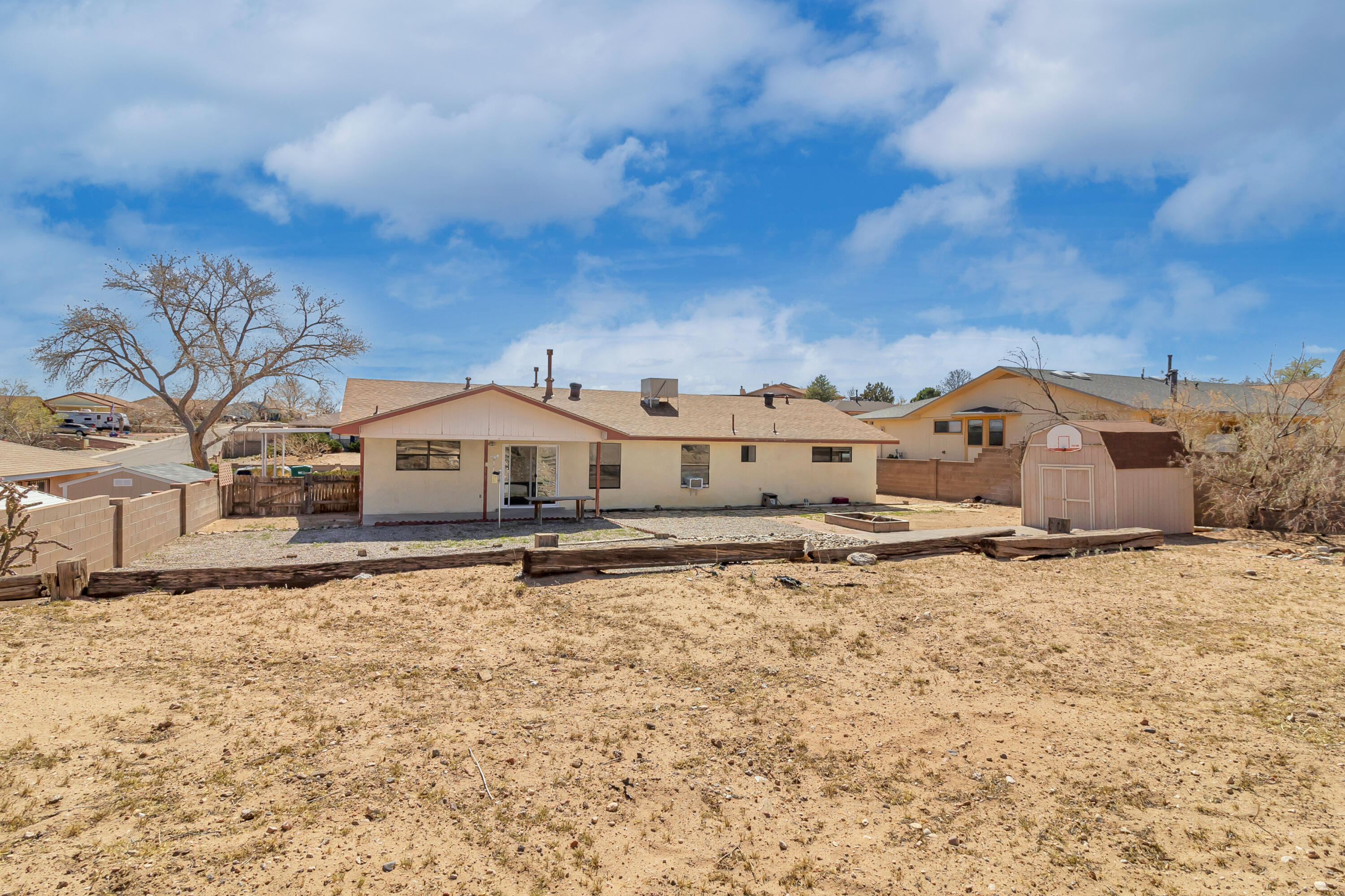 4637 Quartz Drive NE
