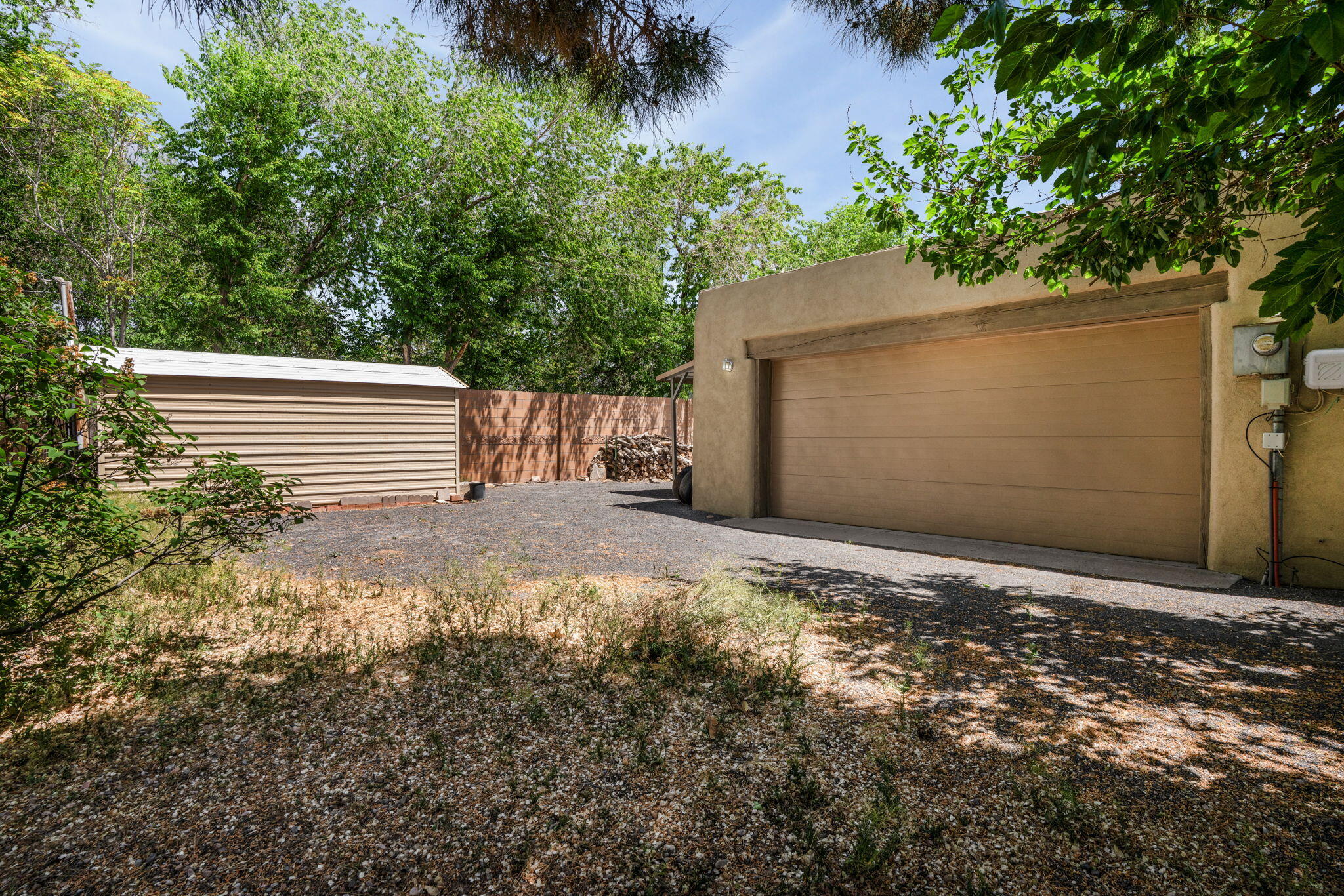 1029 Los Arboles Avenue NW