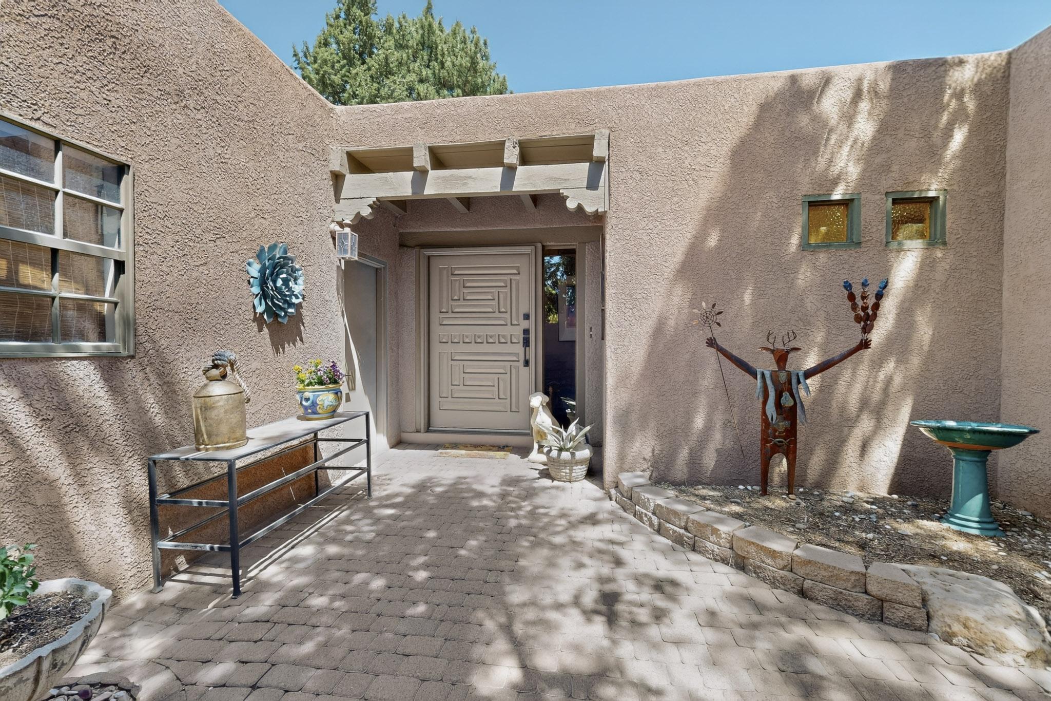 611 Camino Espanol NW