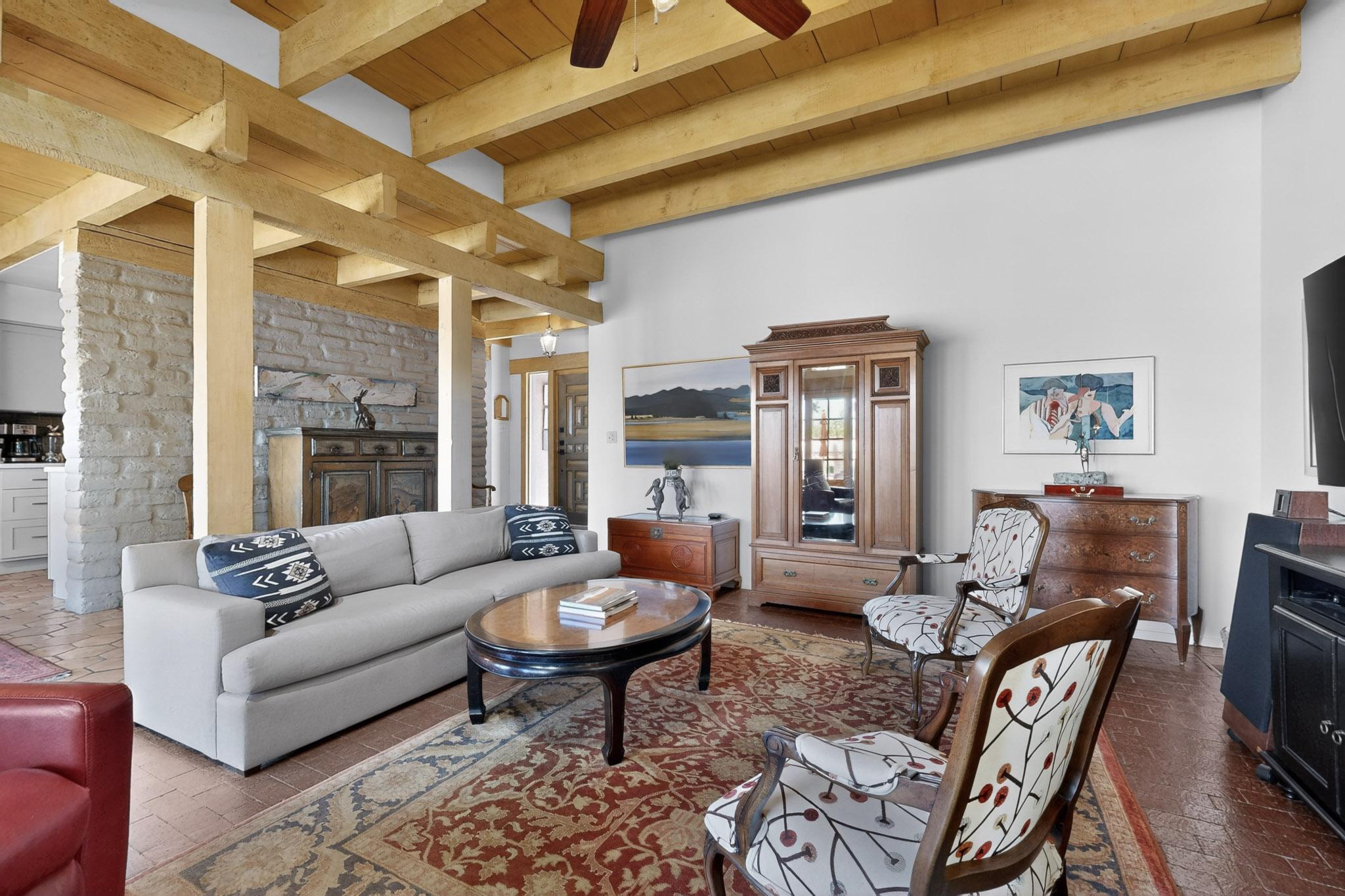 611 Camino Espanol NW