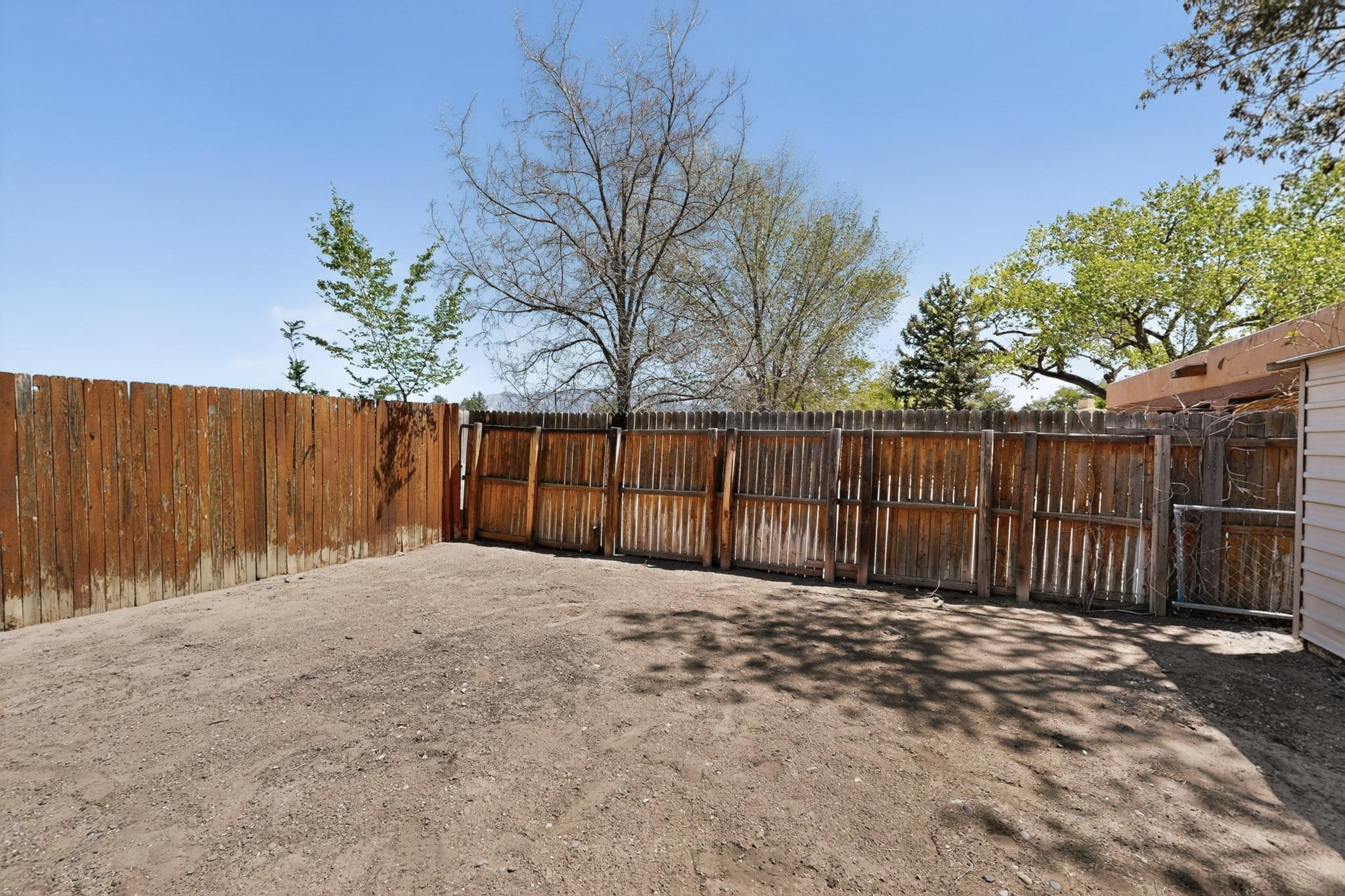 611 Camino Espanol NW