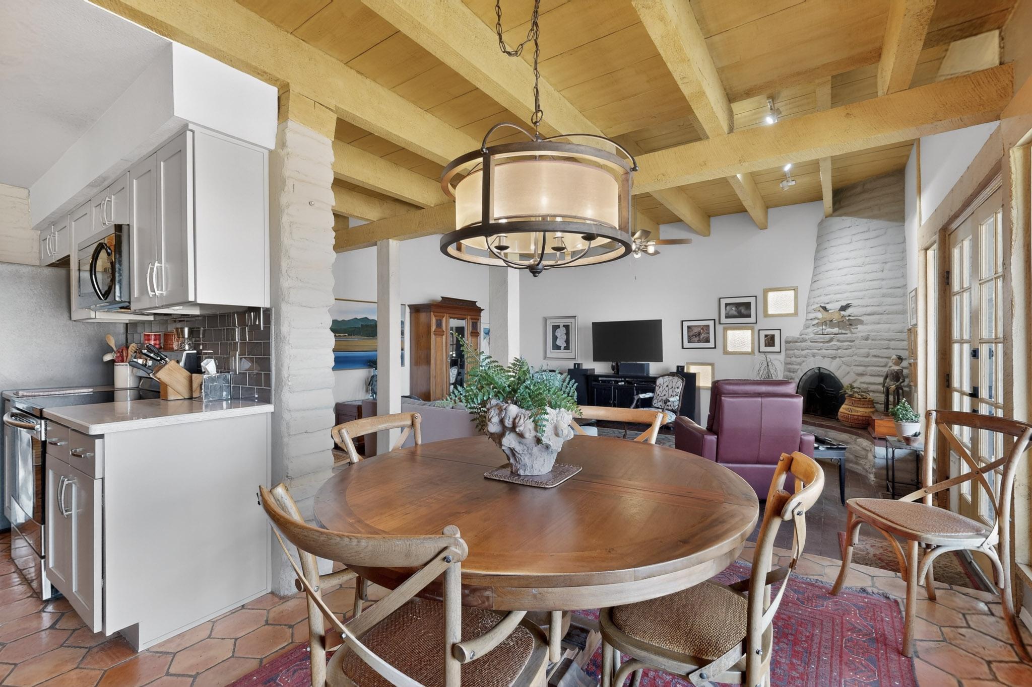 611 Camino Espanol NW