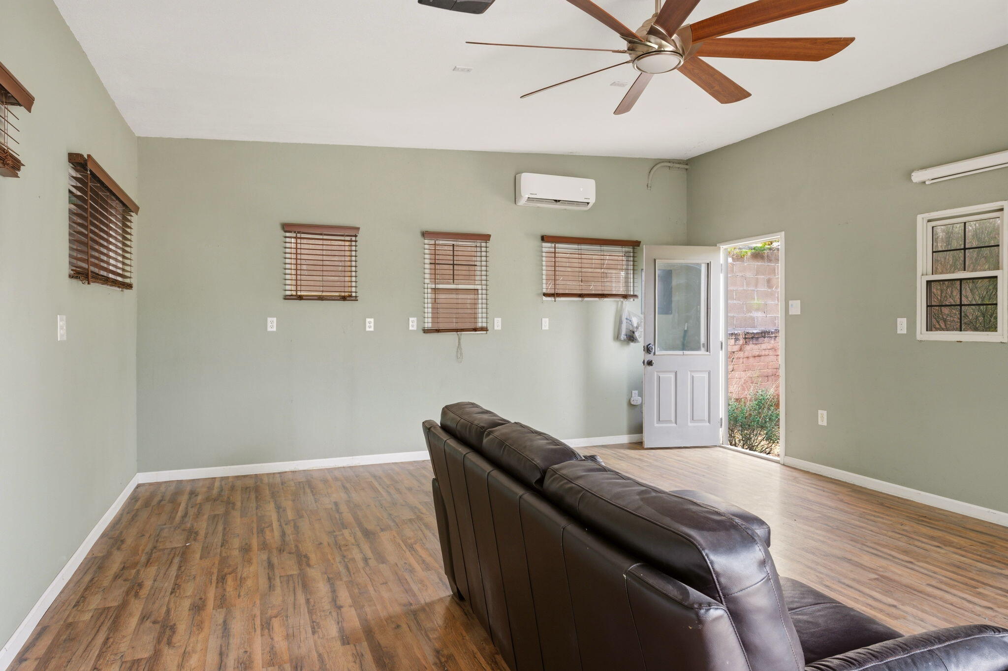 316 Aliso Drive SE