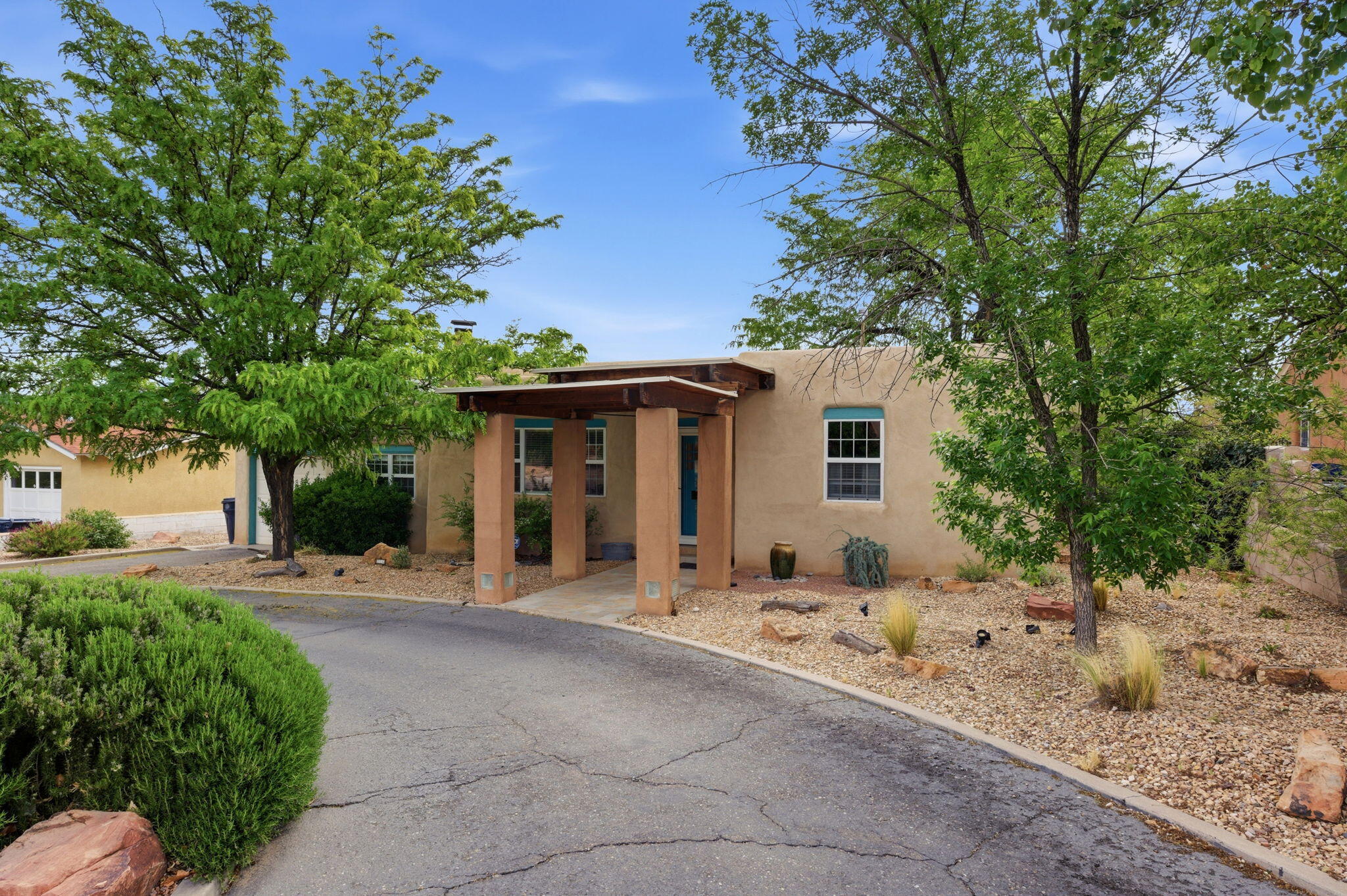 316 Aliso Drive SE