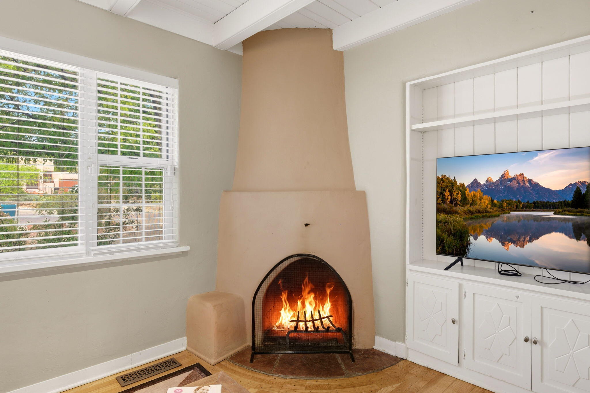 316 Aliso Drive SE