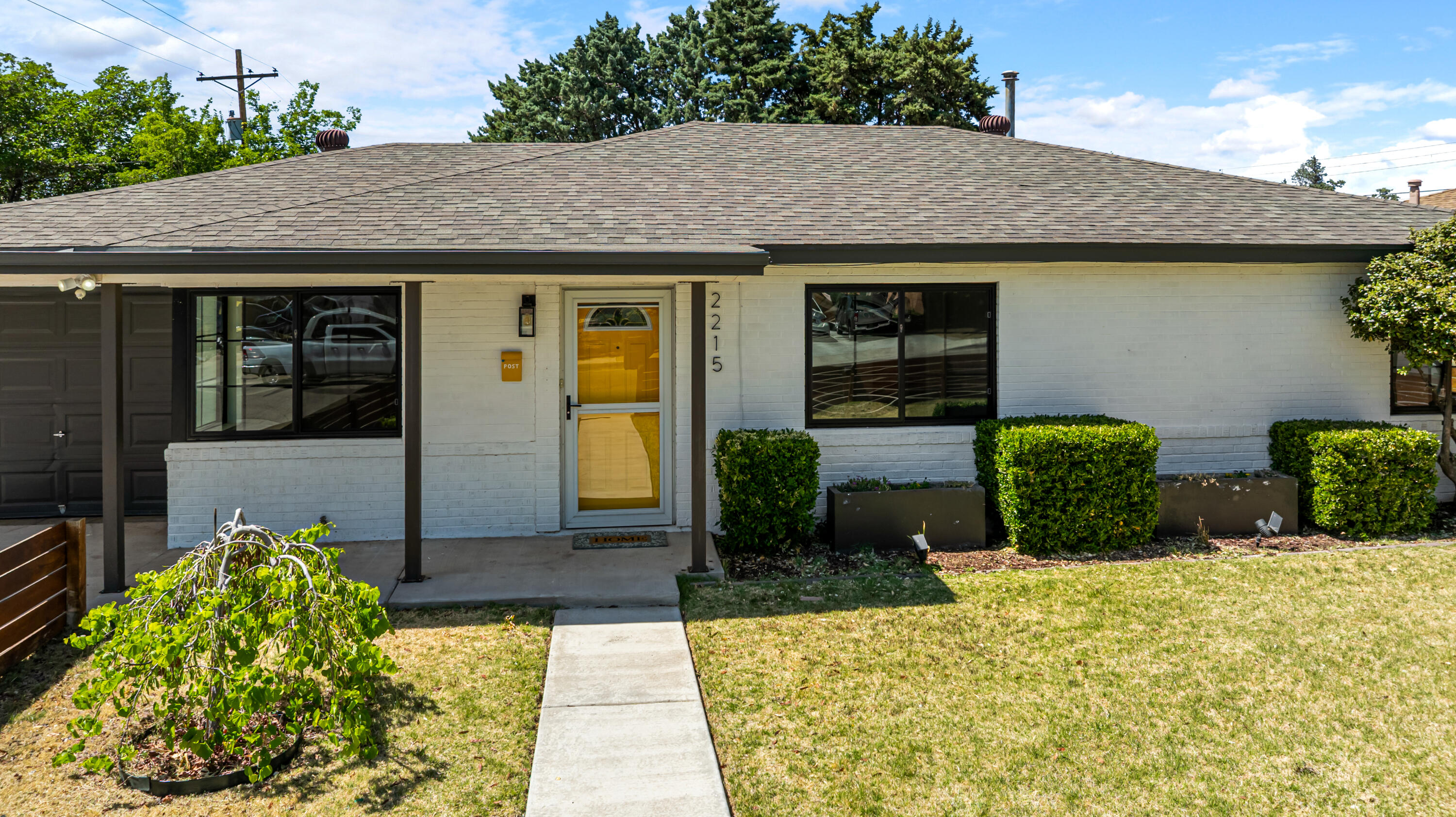 2215 Utah Street NE