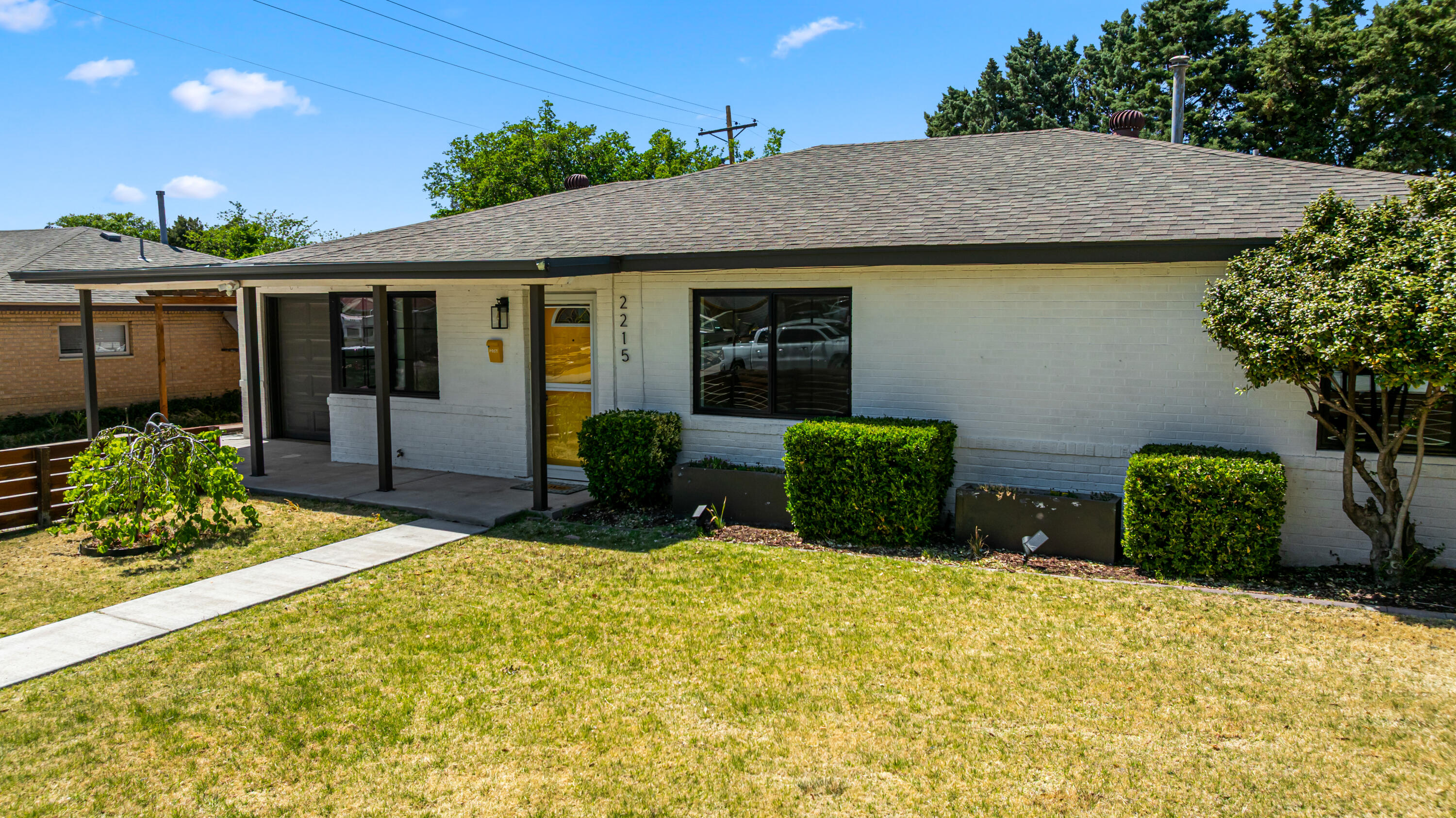 2215 Utah Street NE