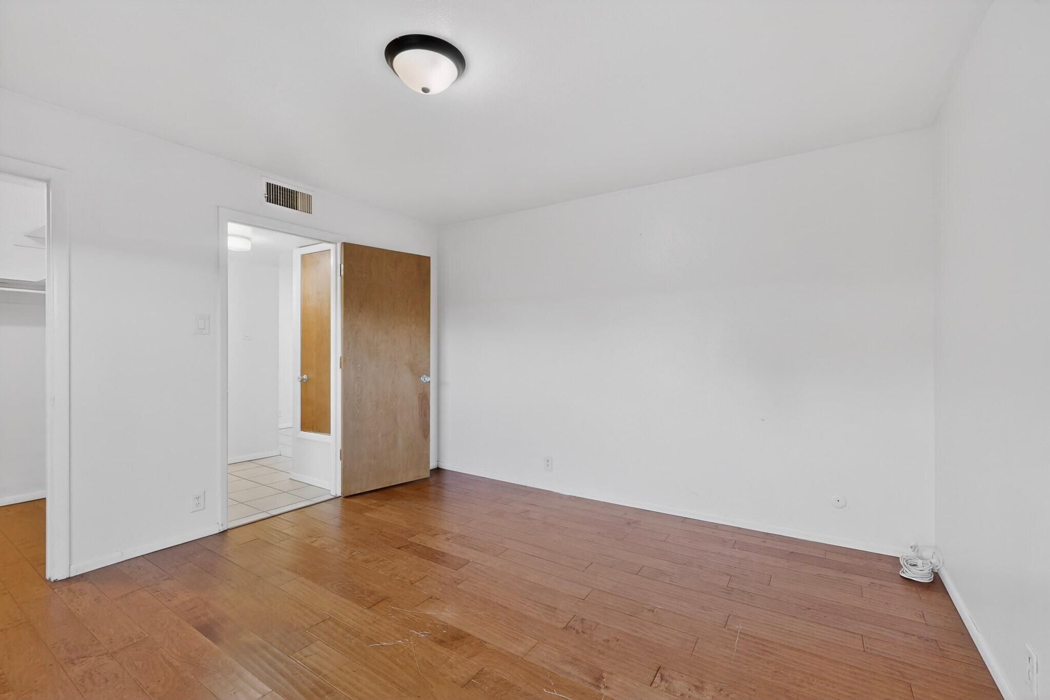 1601 Pennsylvania Street NE Z17