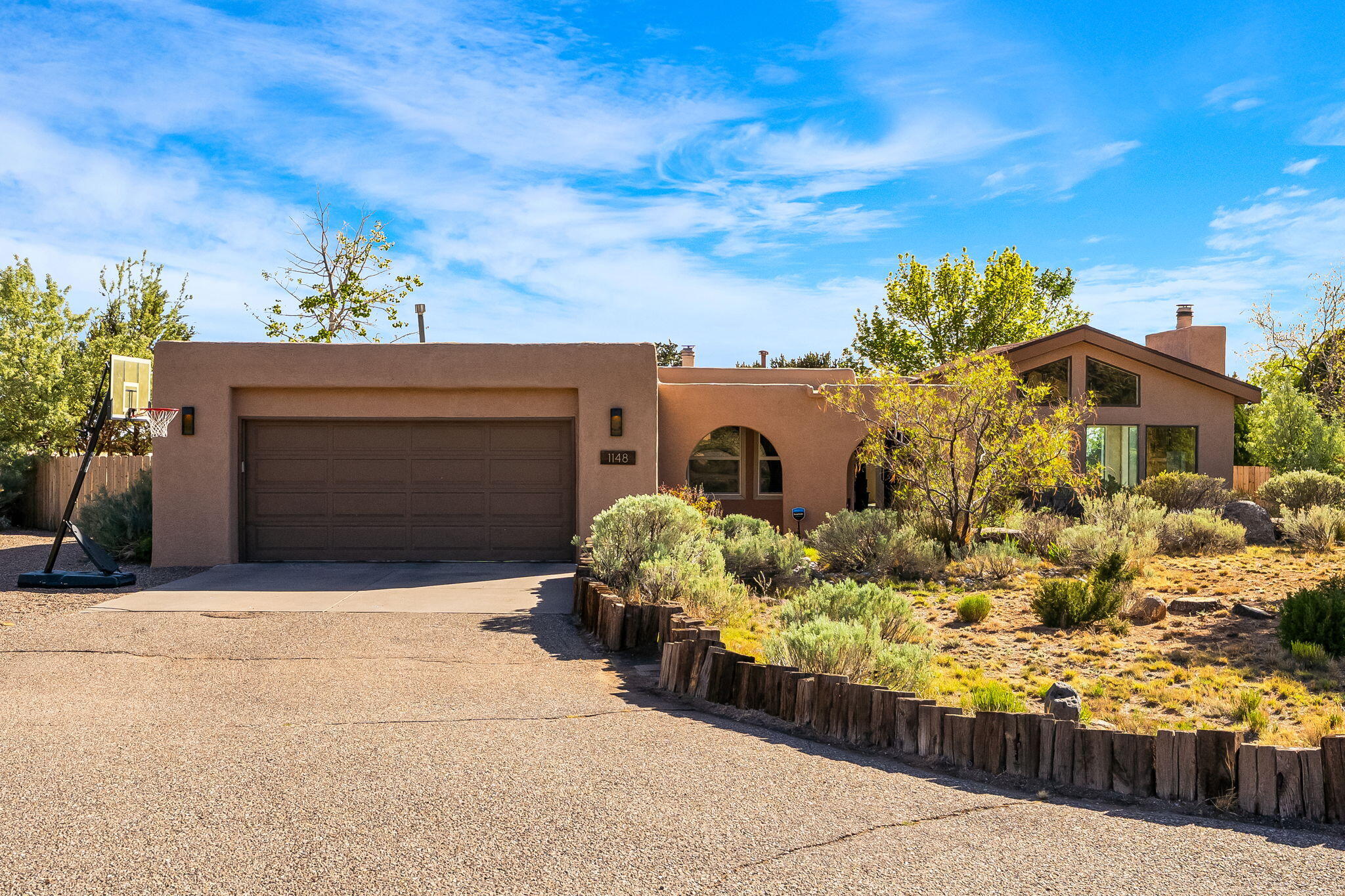 1148 Marigold Drive NE