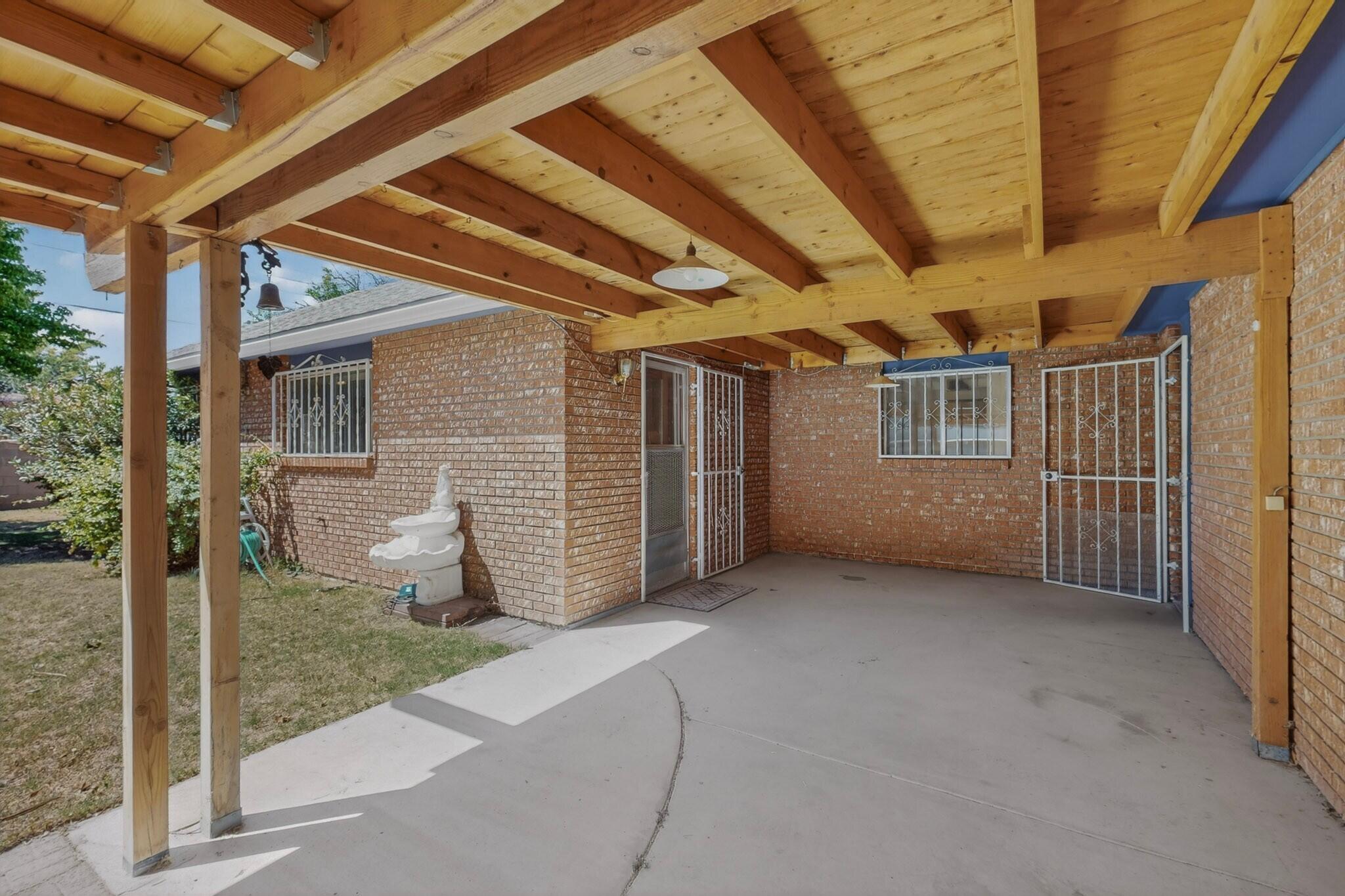 11912 Allison Court NE