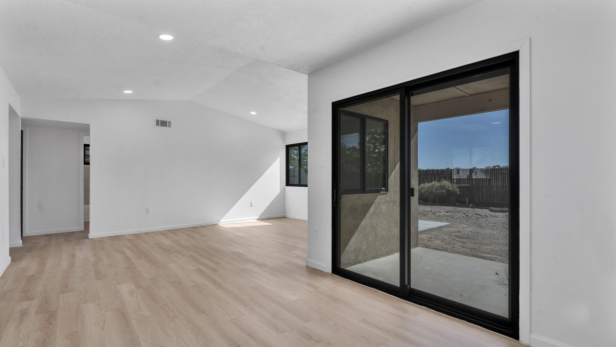672 Sunflower Drive SW