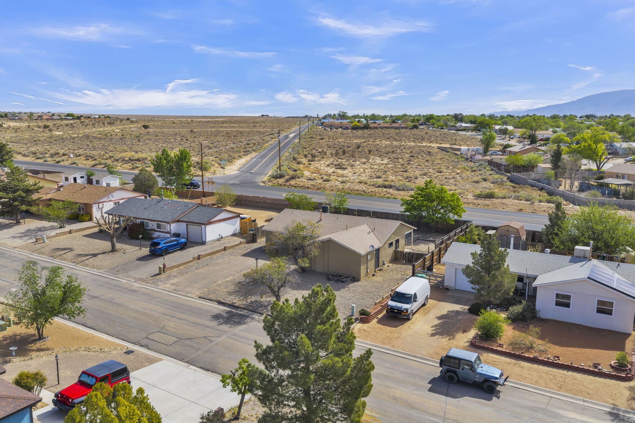 672 Sunflower Drive SW