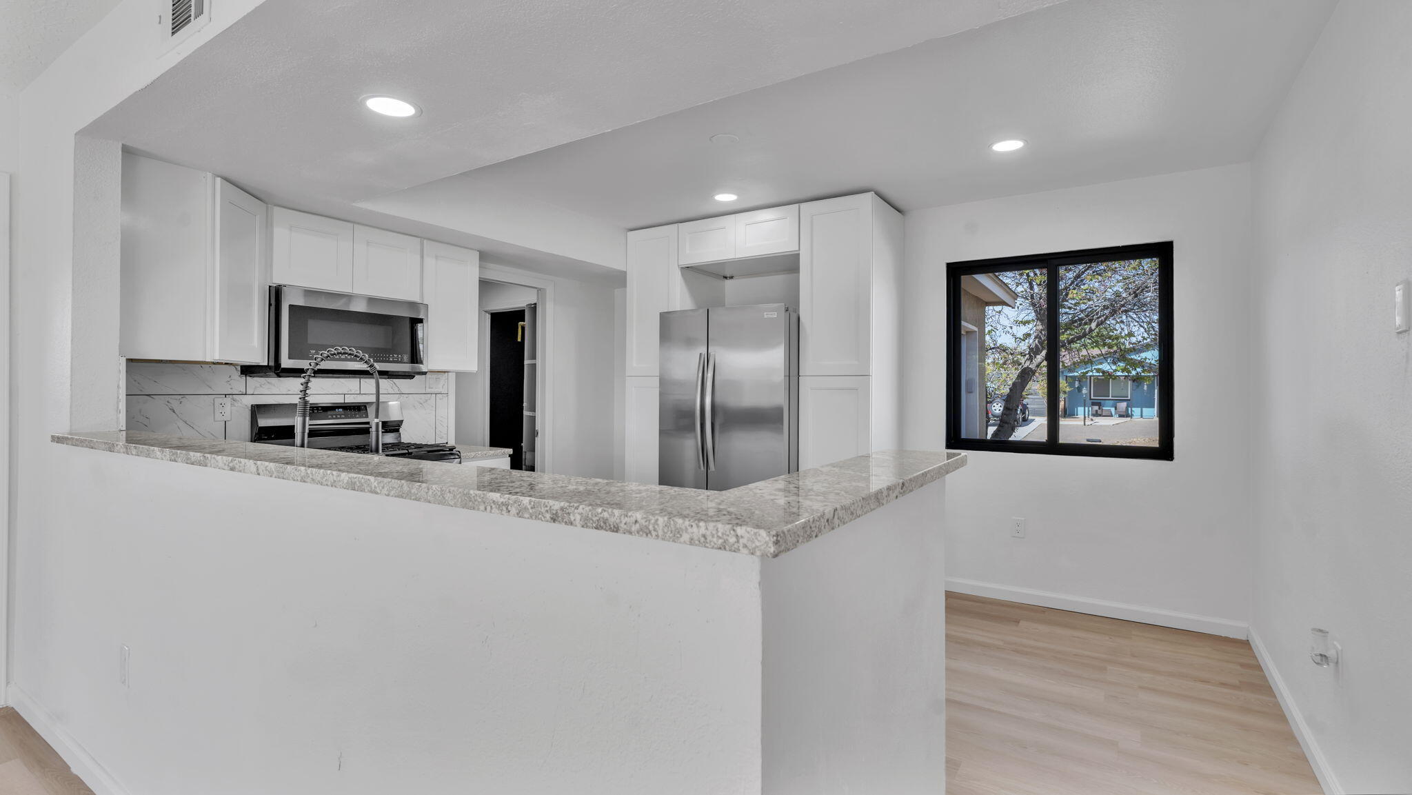 672 Sunflower Drive SW