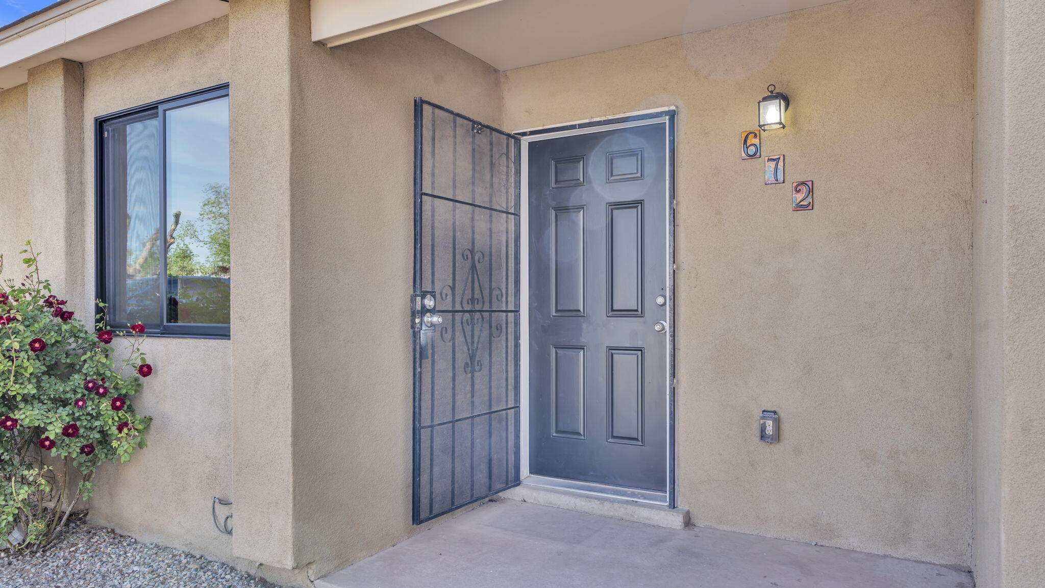 672 Sunflower Drive SW