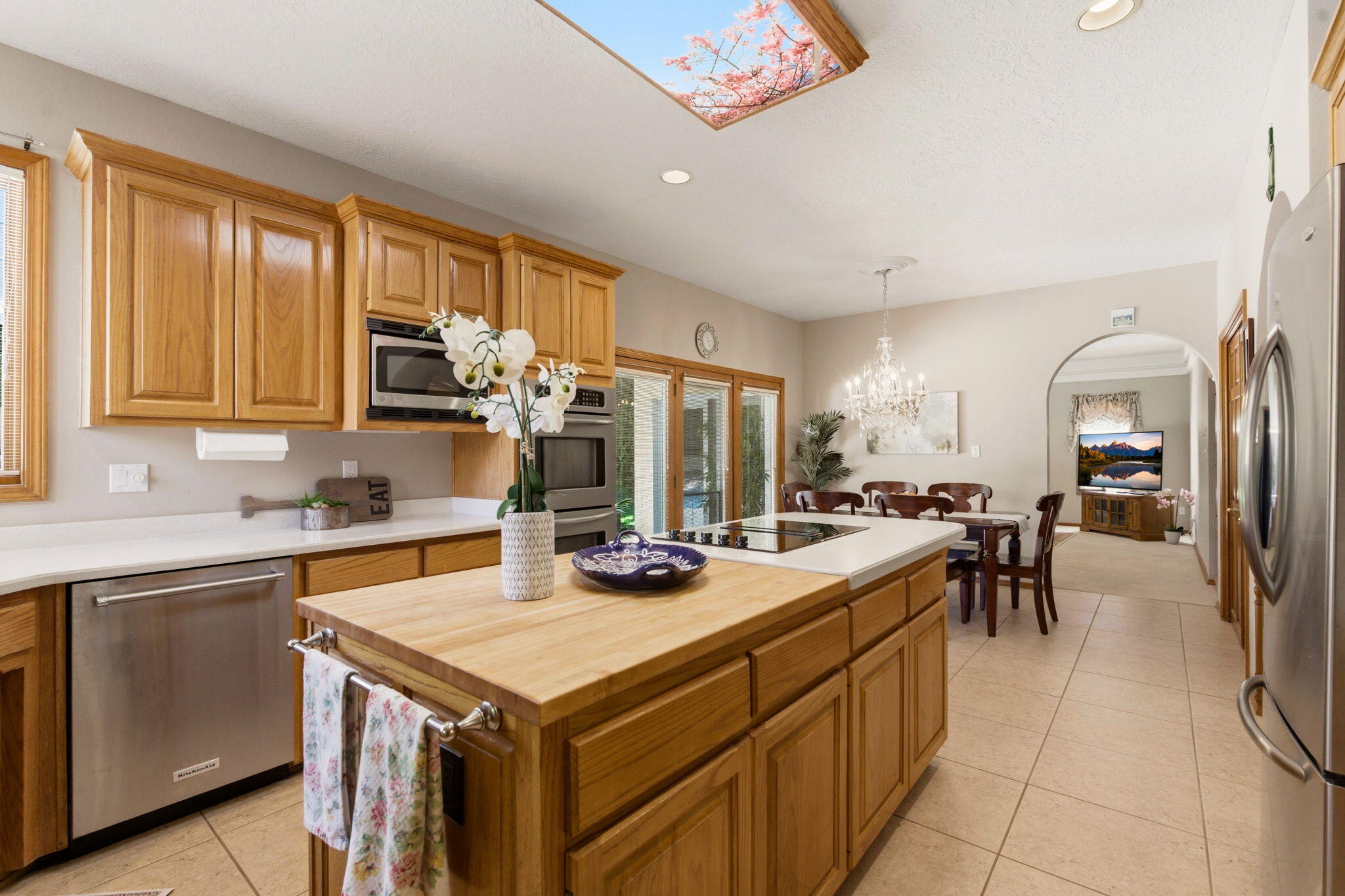 11109 Country Club NE