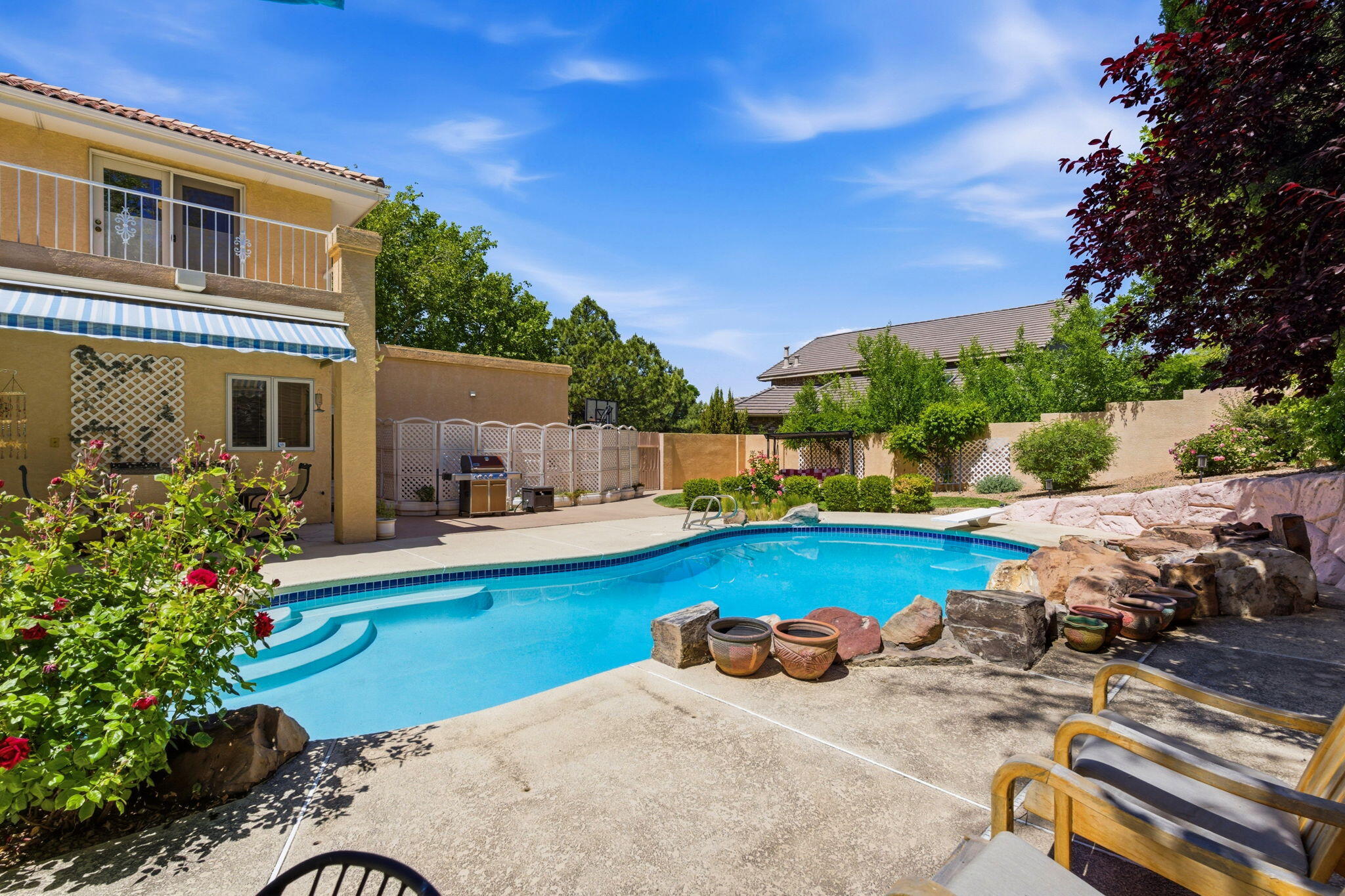 11109 Country Club NE