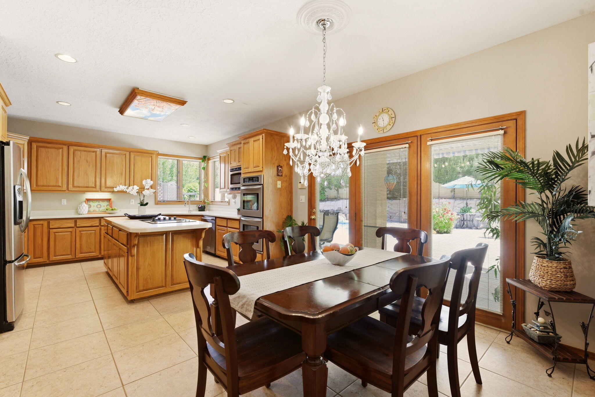 11109 Country Club NE