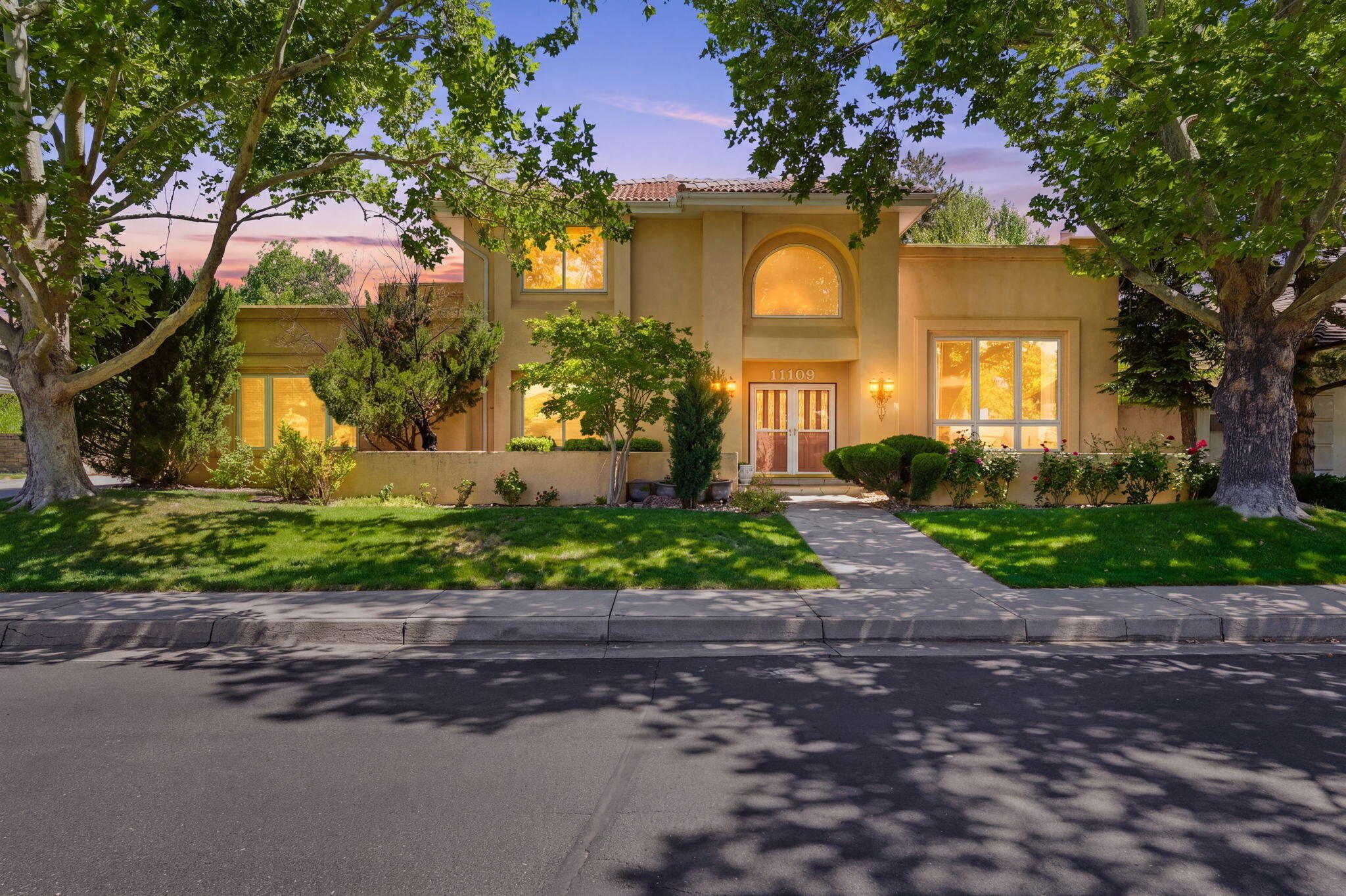 11109 Country Club NE