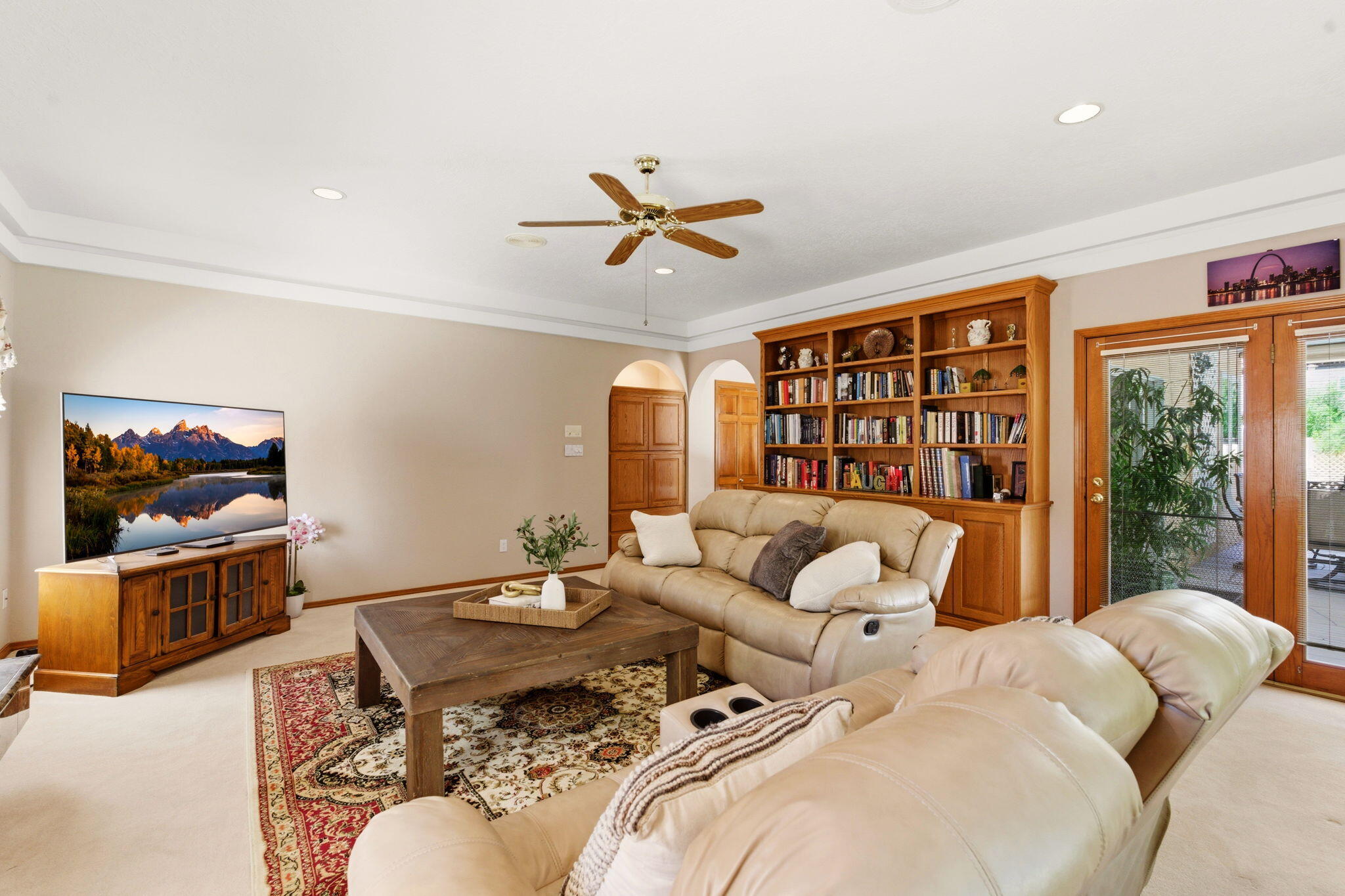 11109 Country Club NE