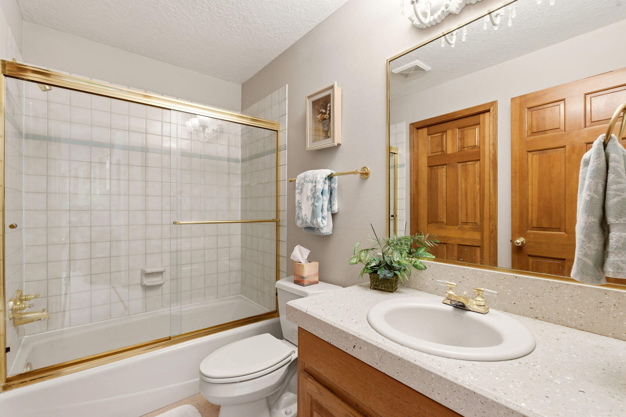 11109 Country Club NE