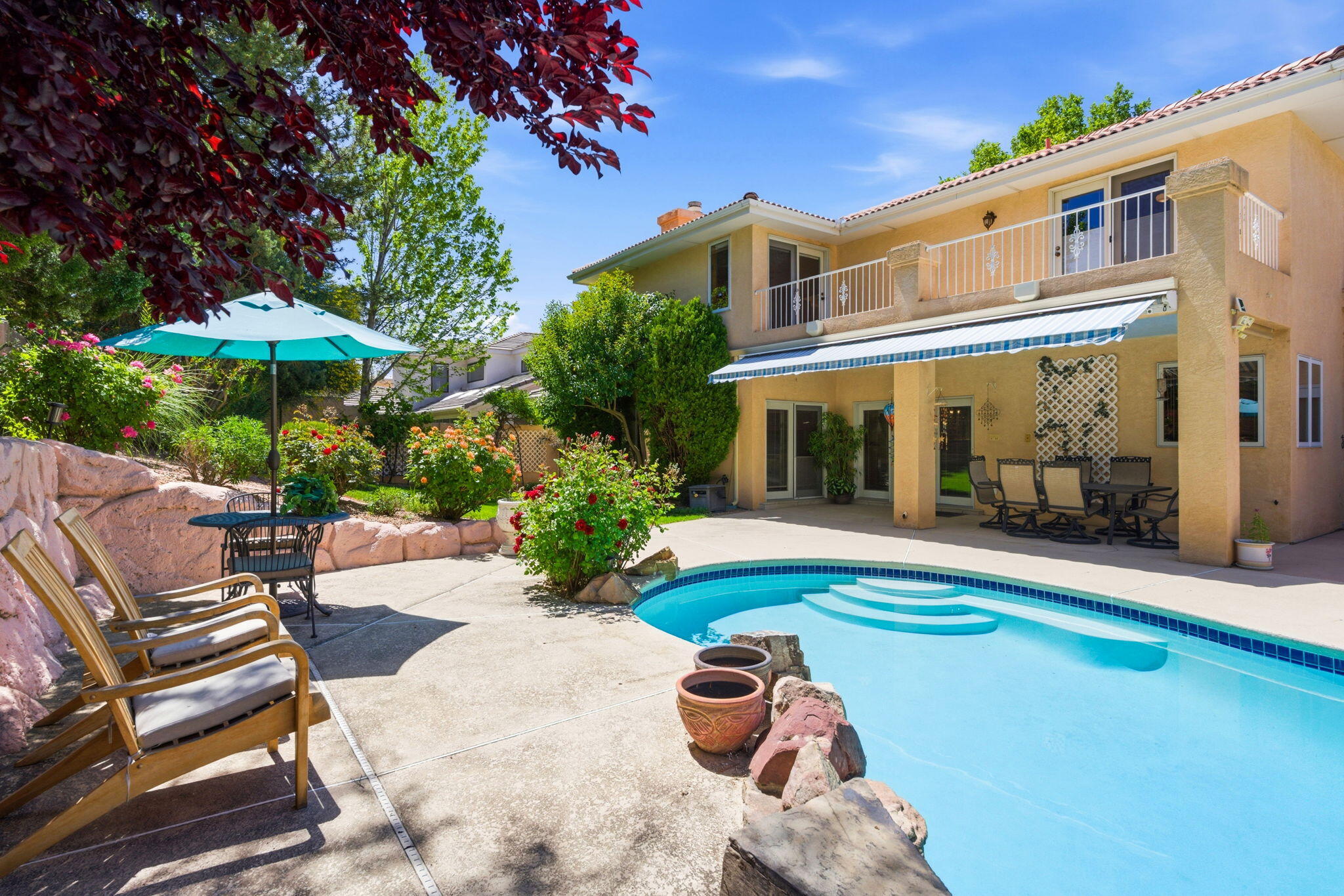 11109 Country Club NE