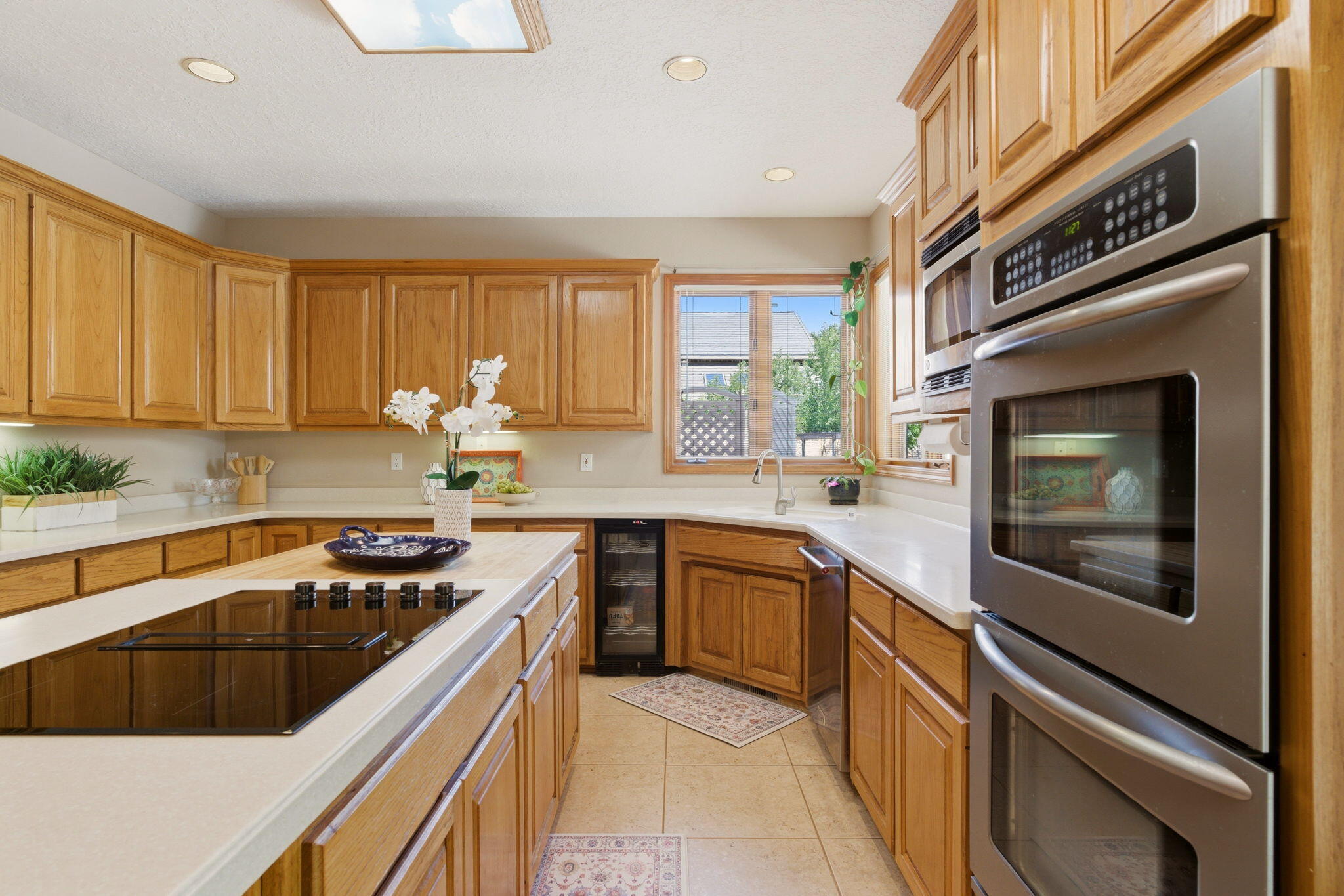 11109 Country Club NE