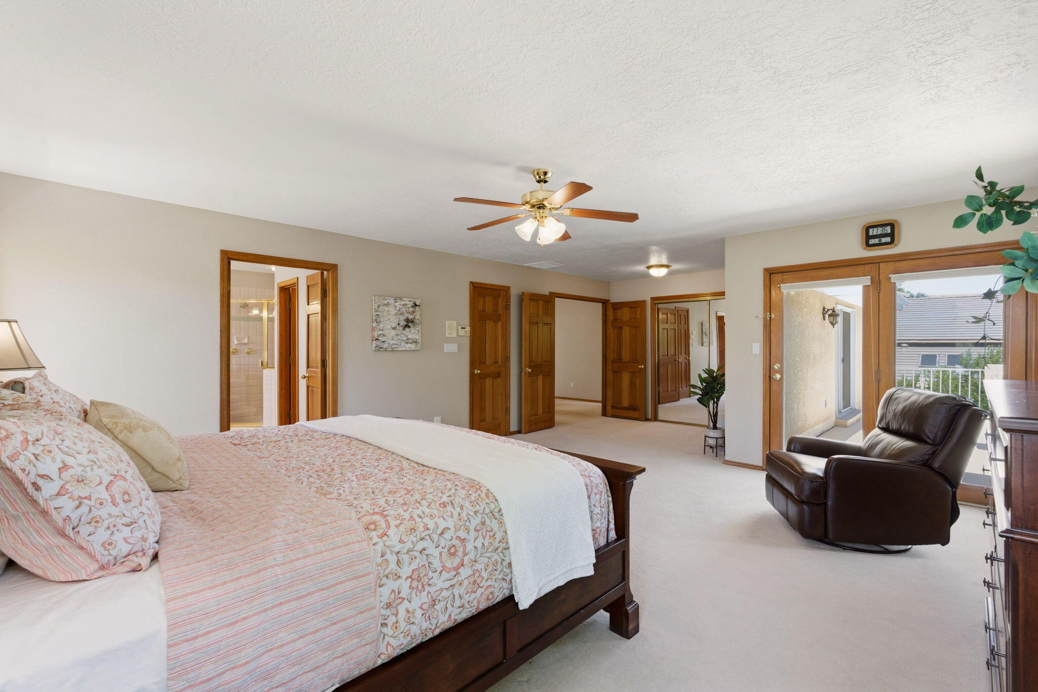 11109 Country Club NE