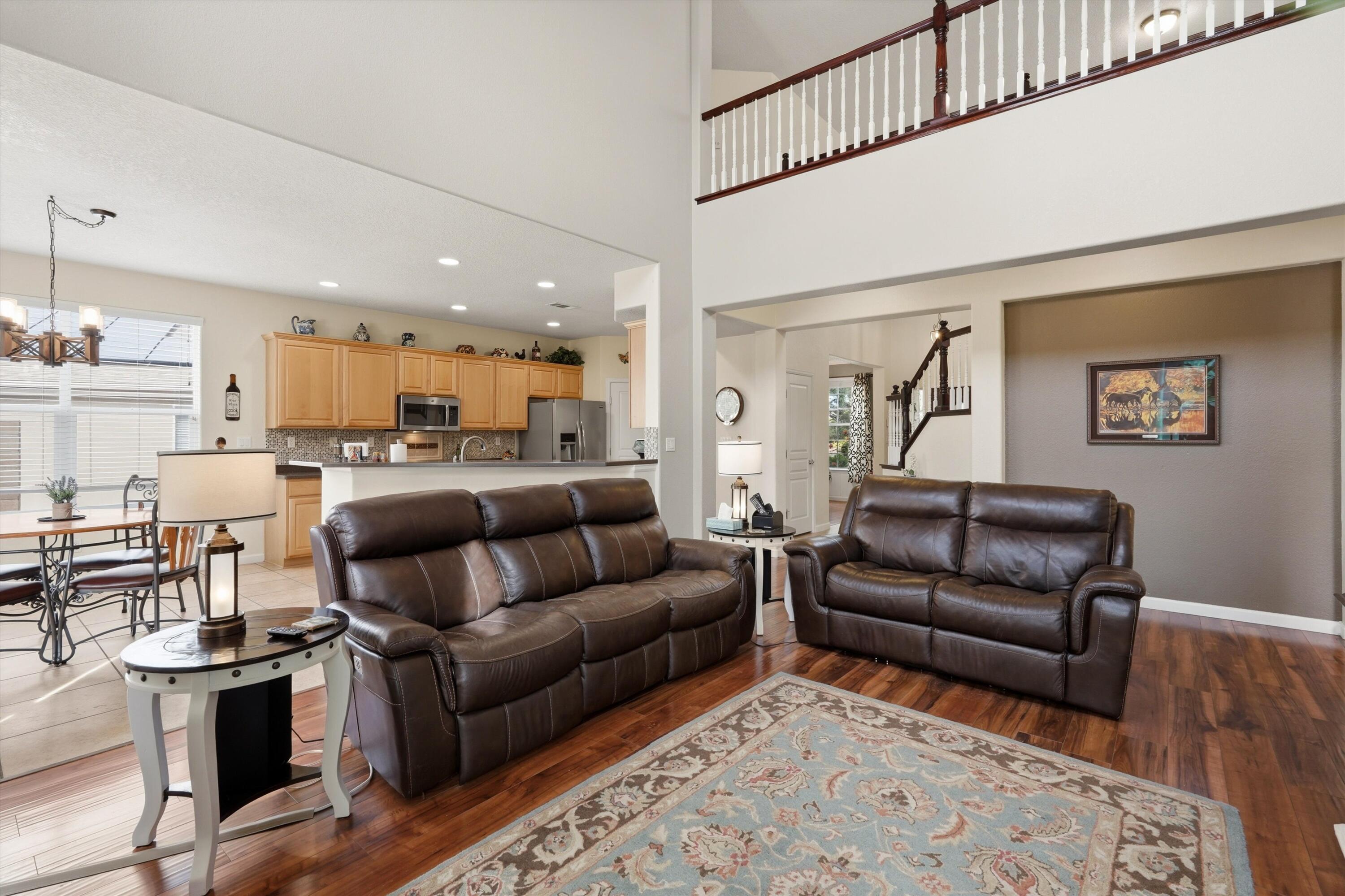 10205 Avenida Vista Sol NW