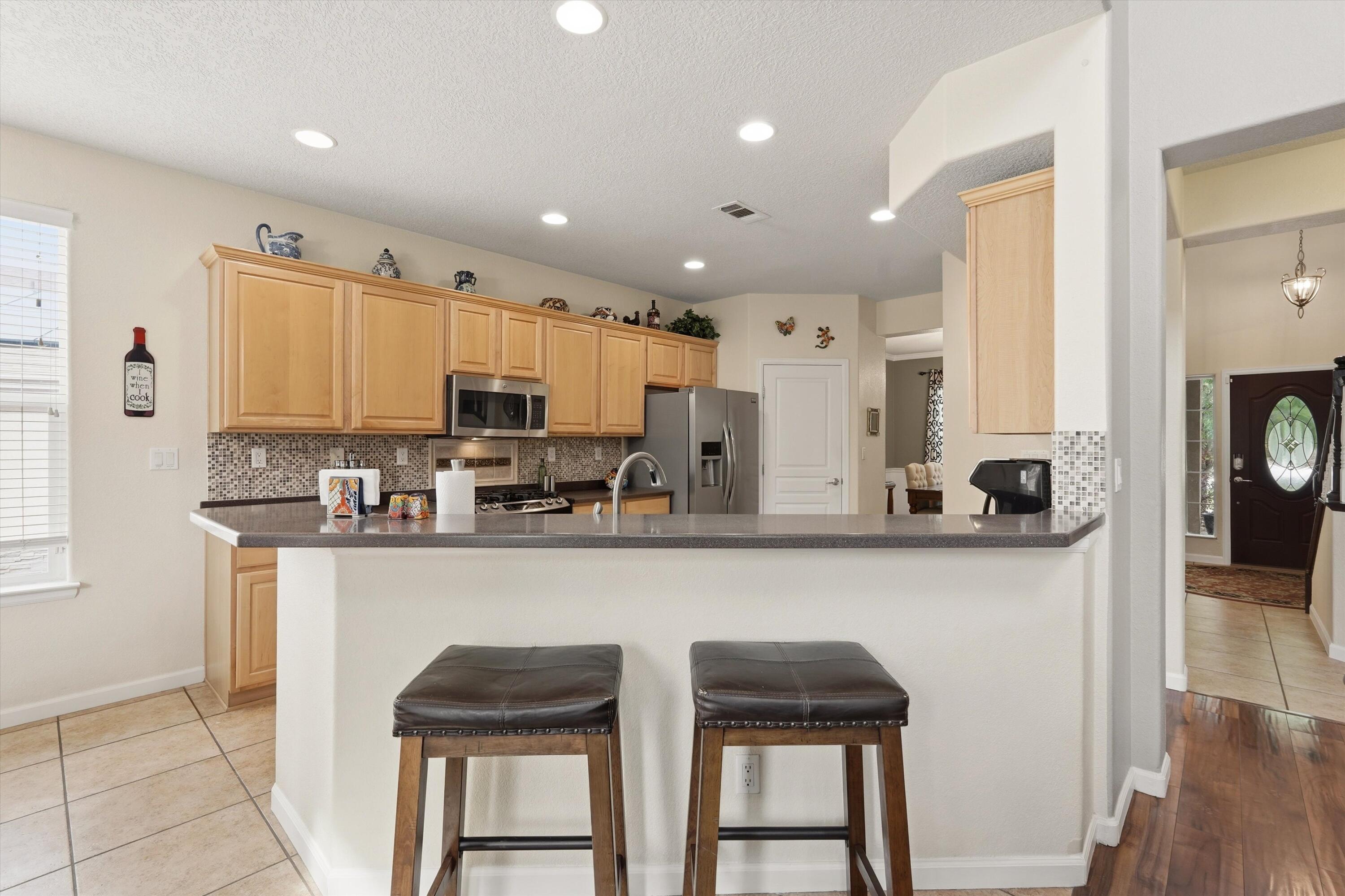 10205 Avenida Vista Sol NW