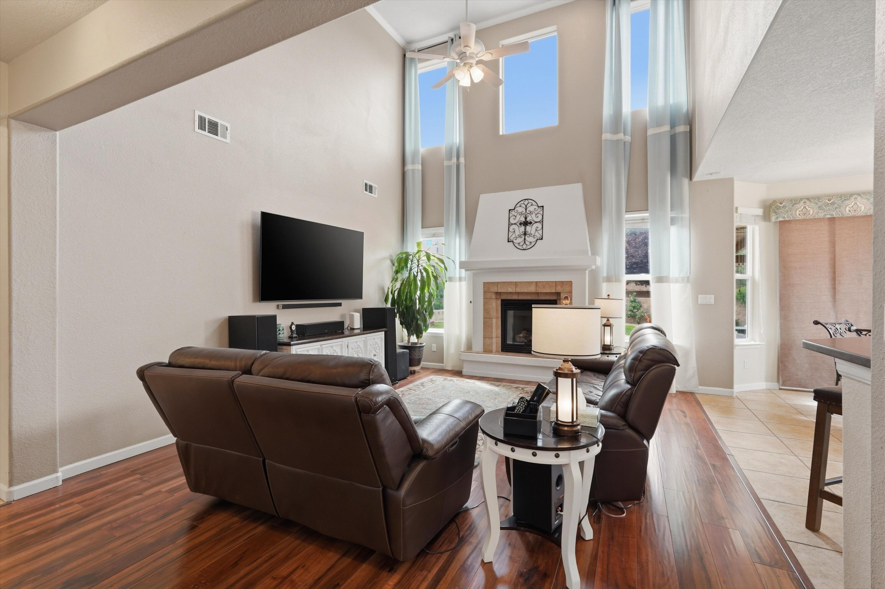 10205 Avenida Vista Sol NW
