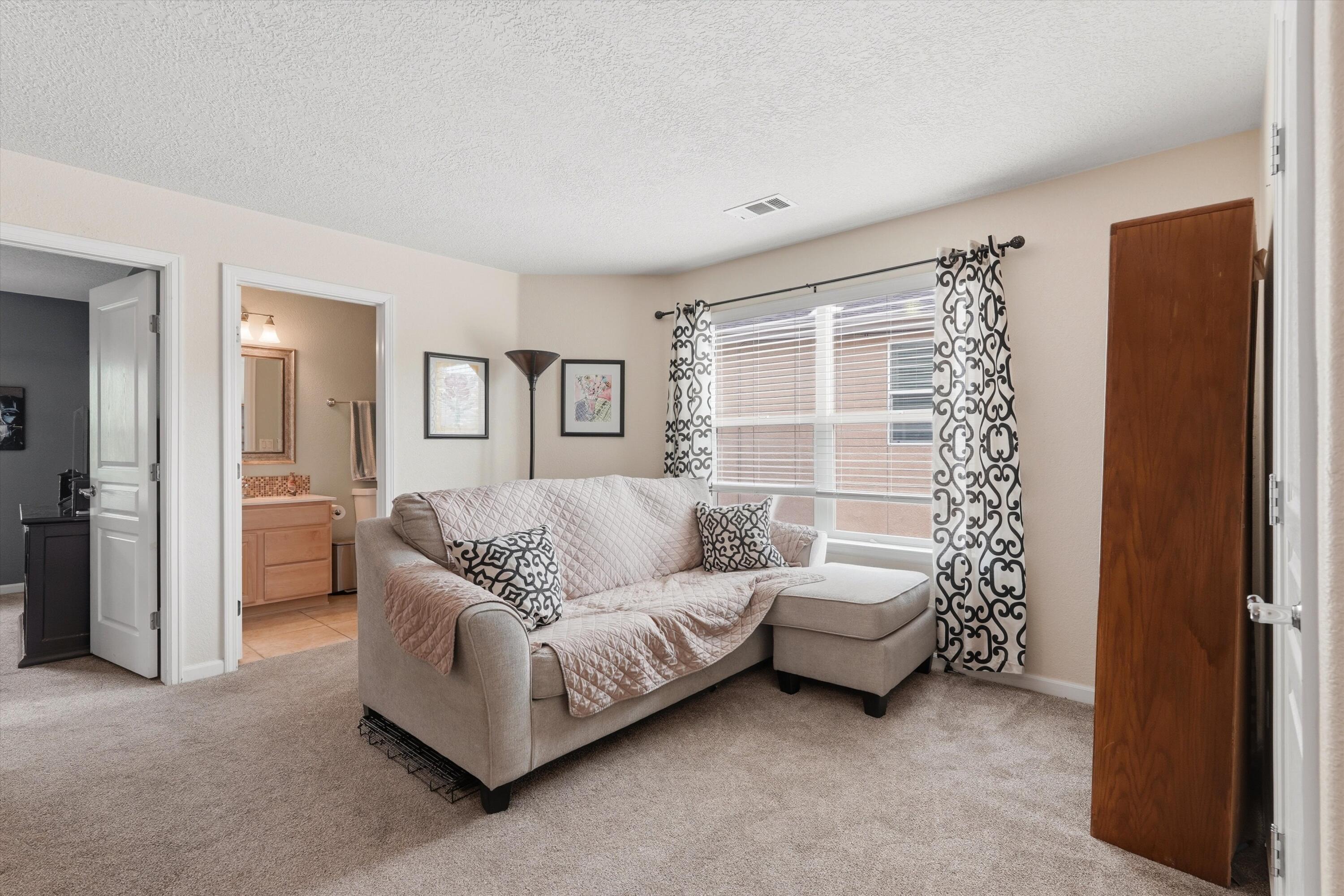 10205 Avenida Vista Sol NW