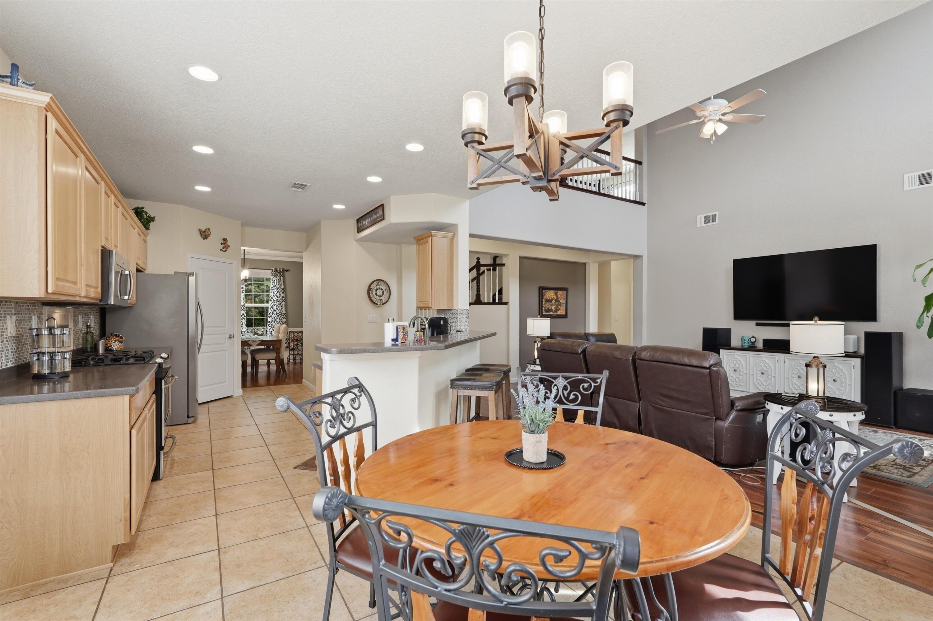 10205 Avenida Vista Sol NW