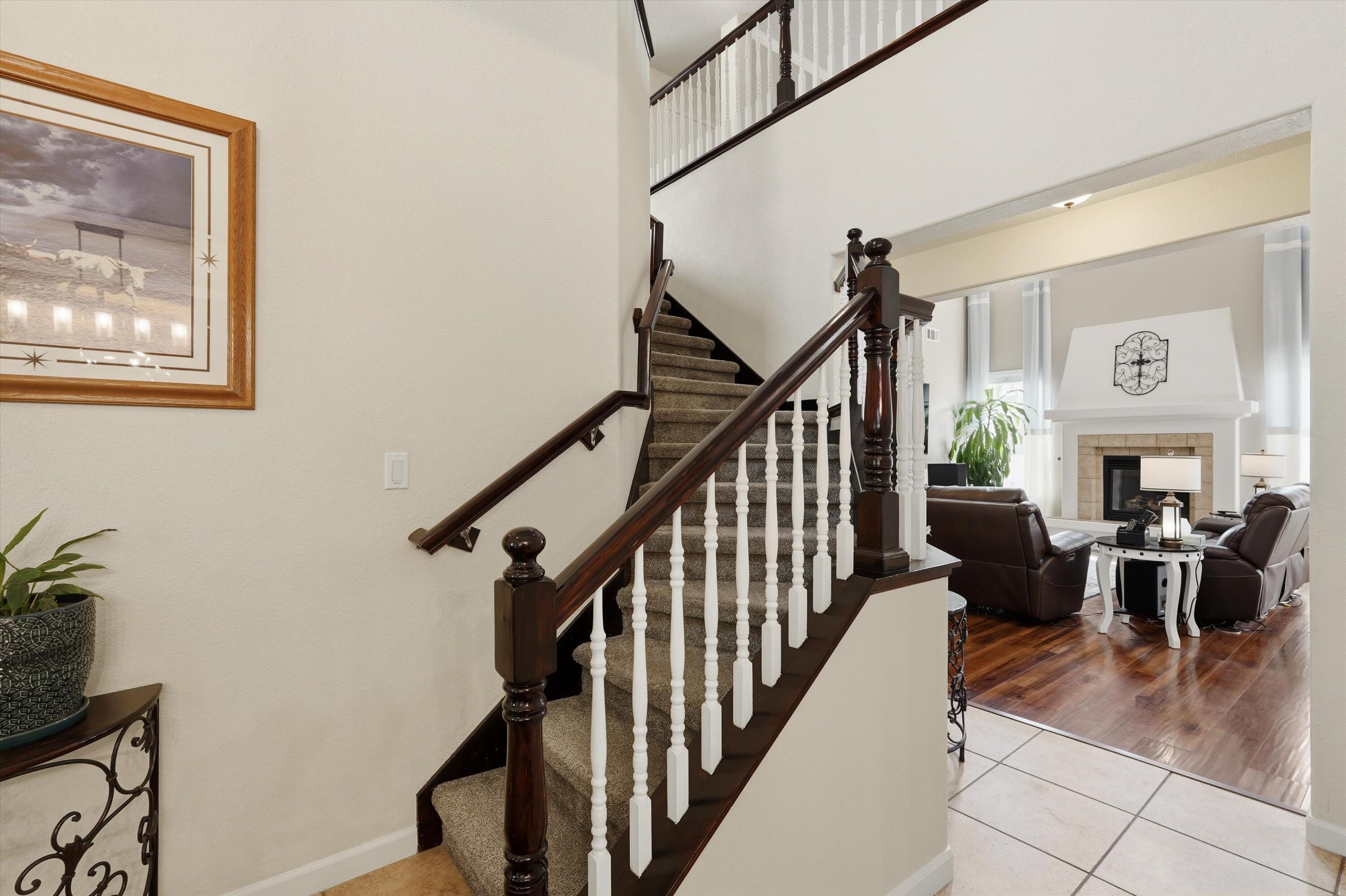 10205 Avenida Vista Sol NW