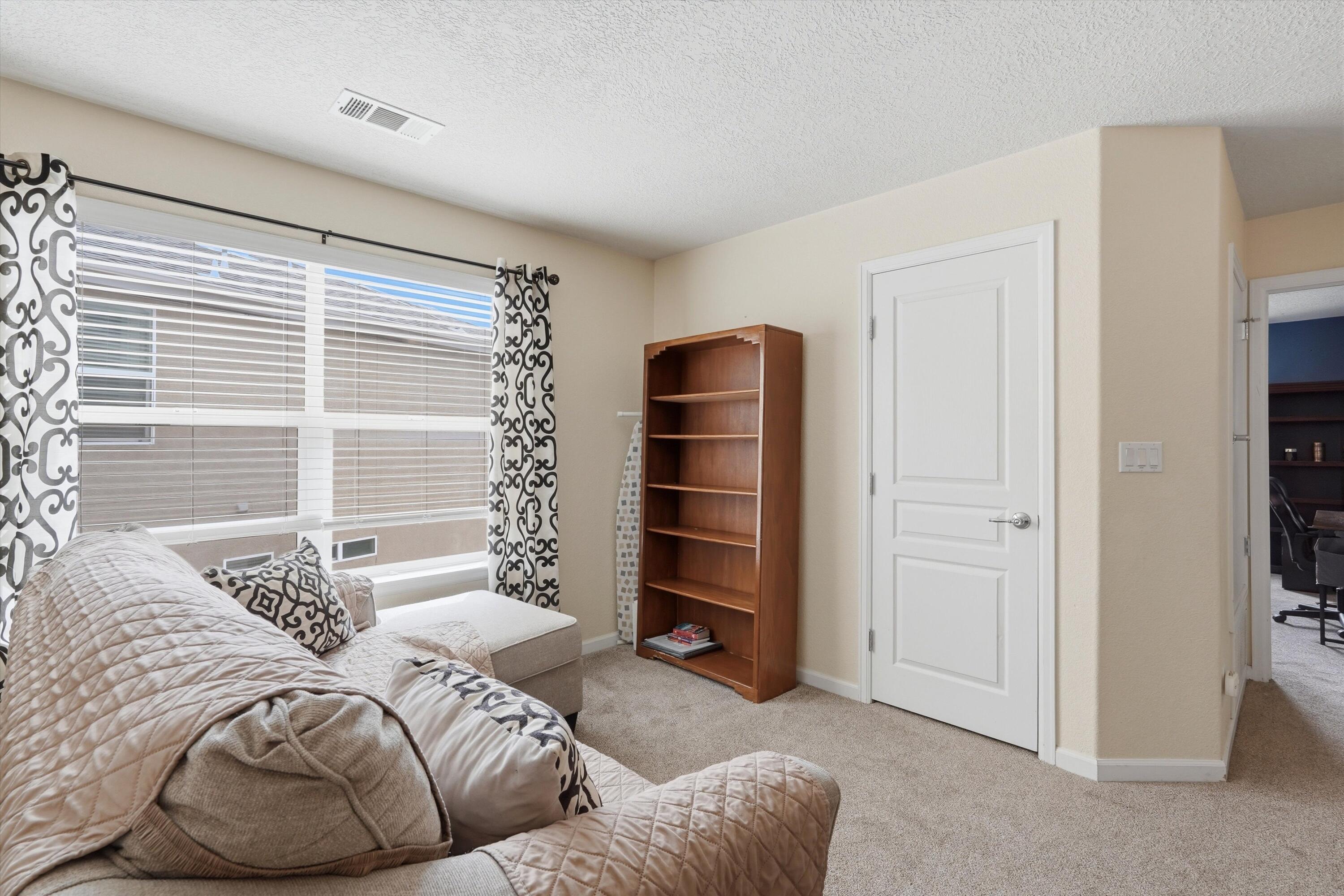 10205 Avenida Vista Sol NW
