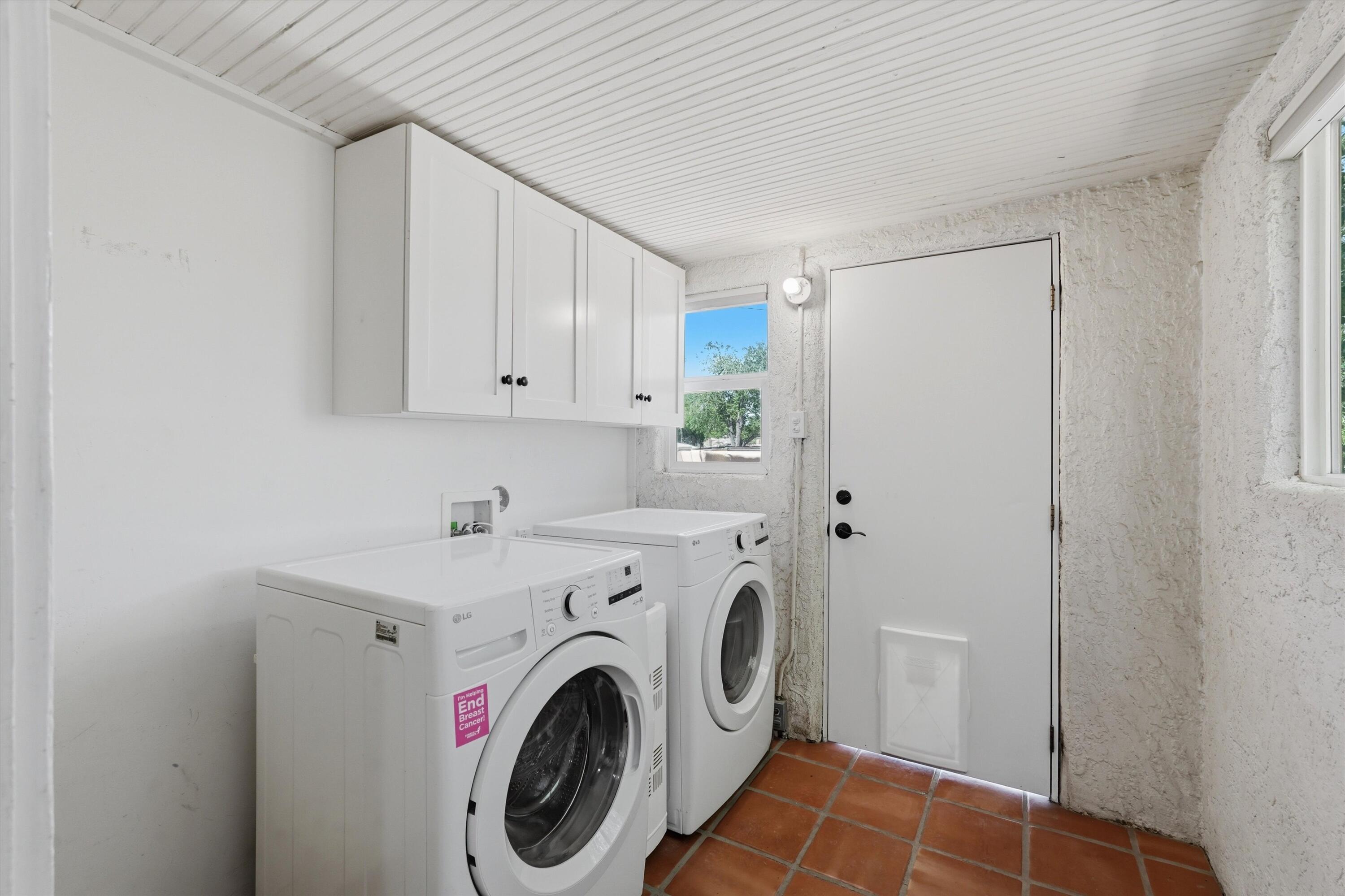 217 Amherst Drive NE