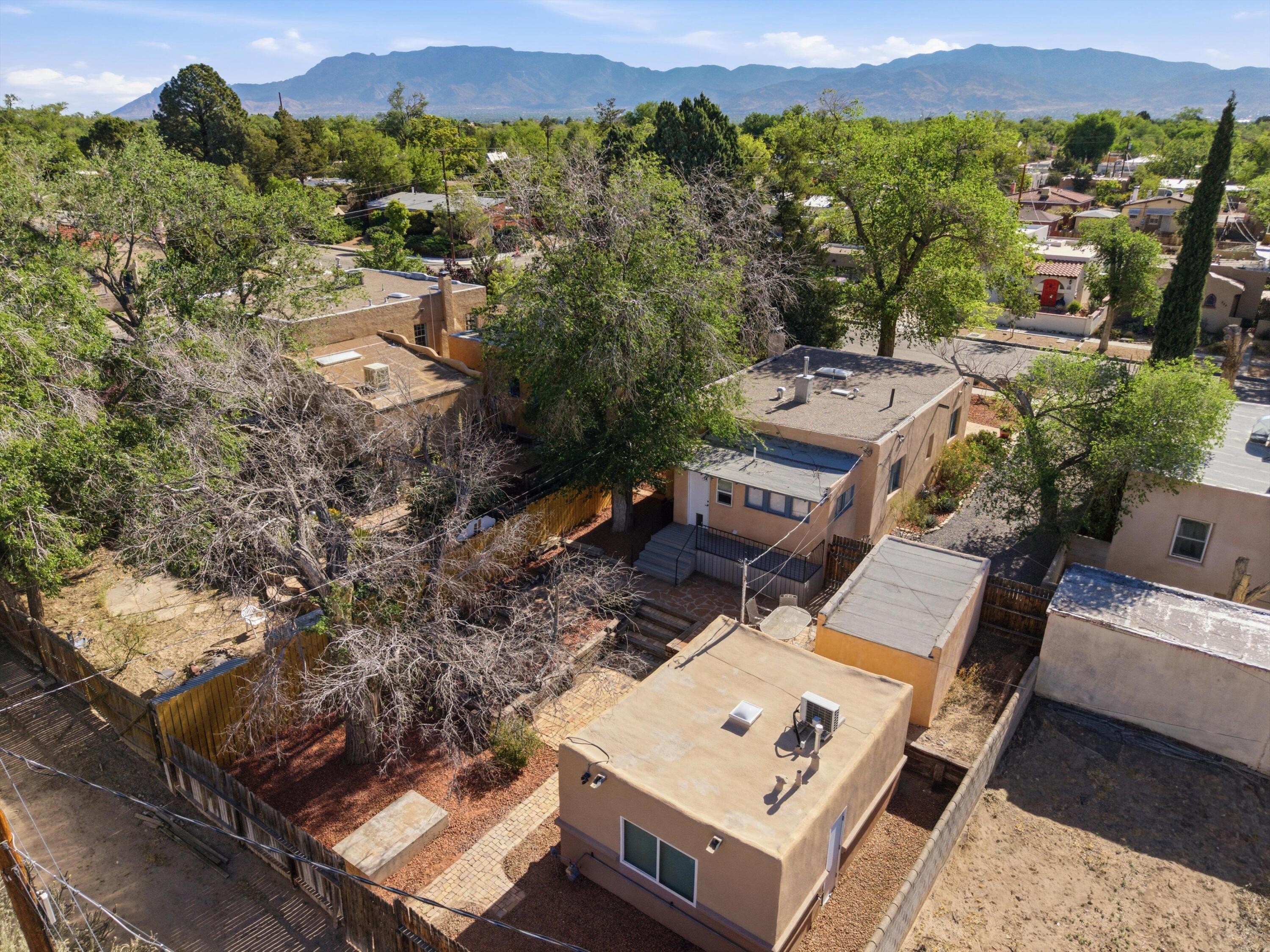 217 Amherst Drive NE