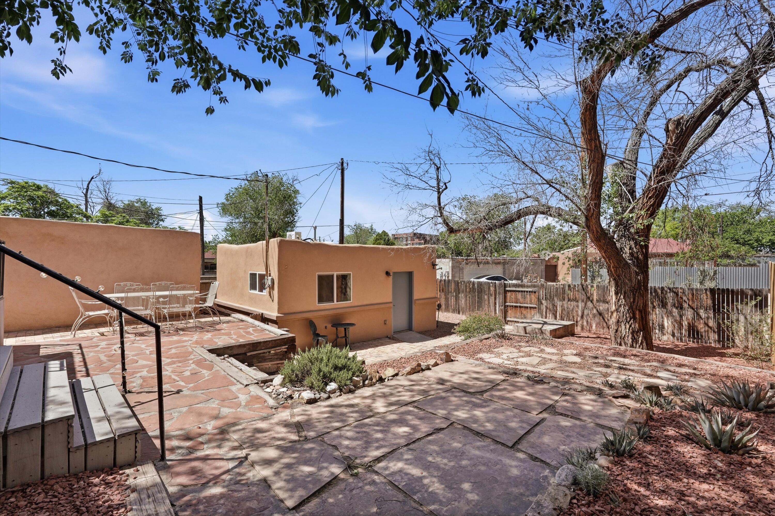 217 Amherst Drive NE