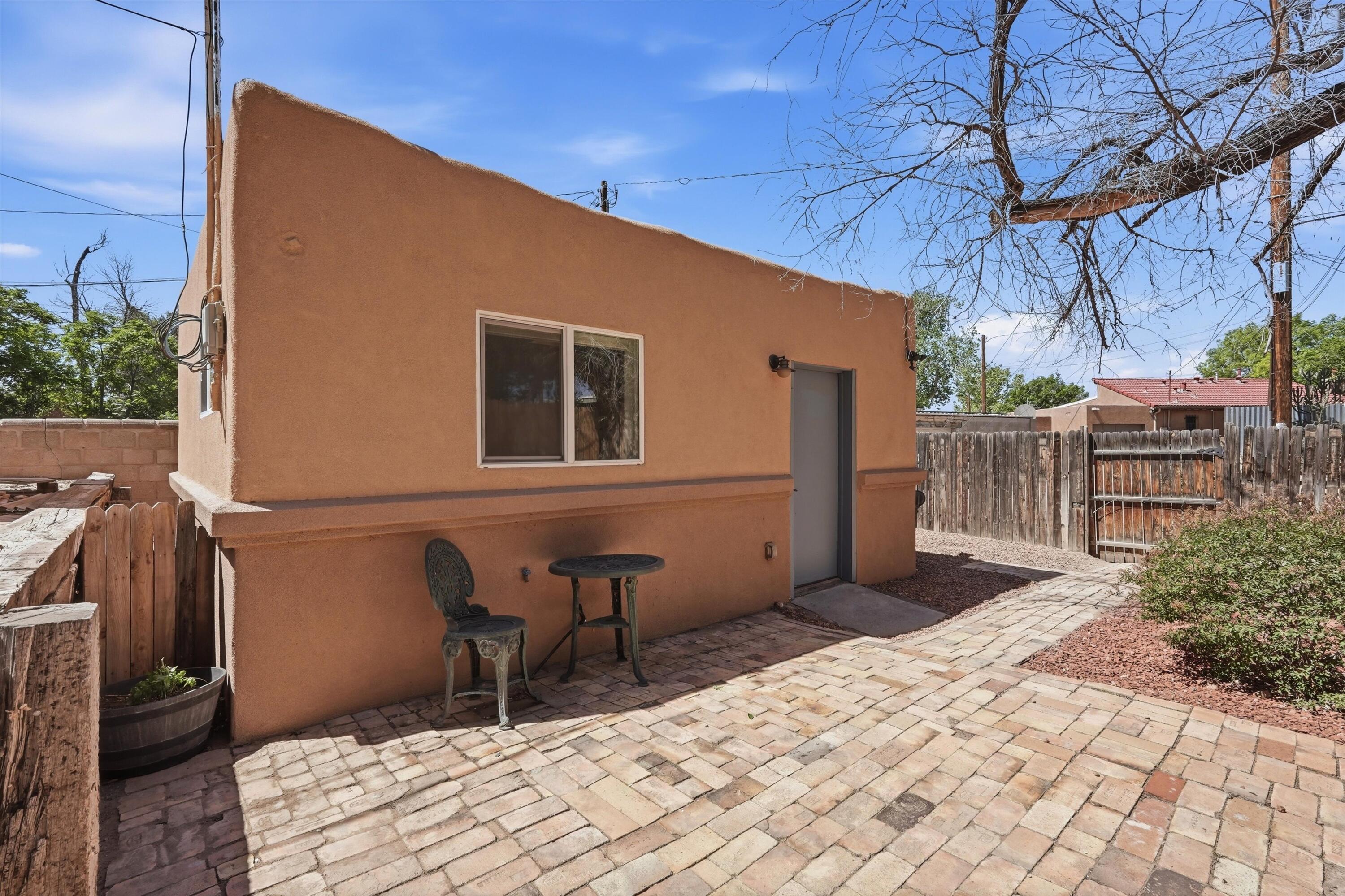 217 Amherst Drive NE