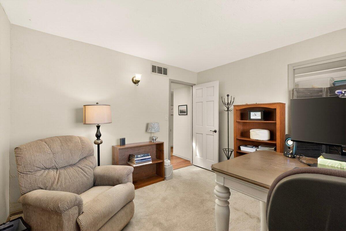 1328 Camino Amparo NW