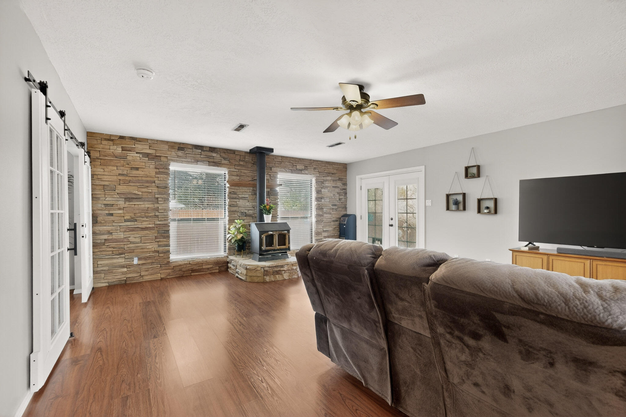203 Monte Largo Drive NE