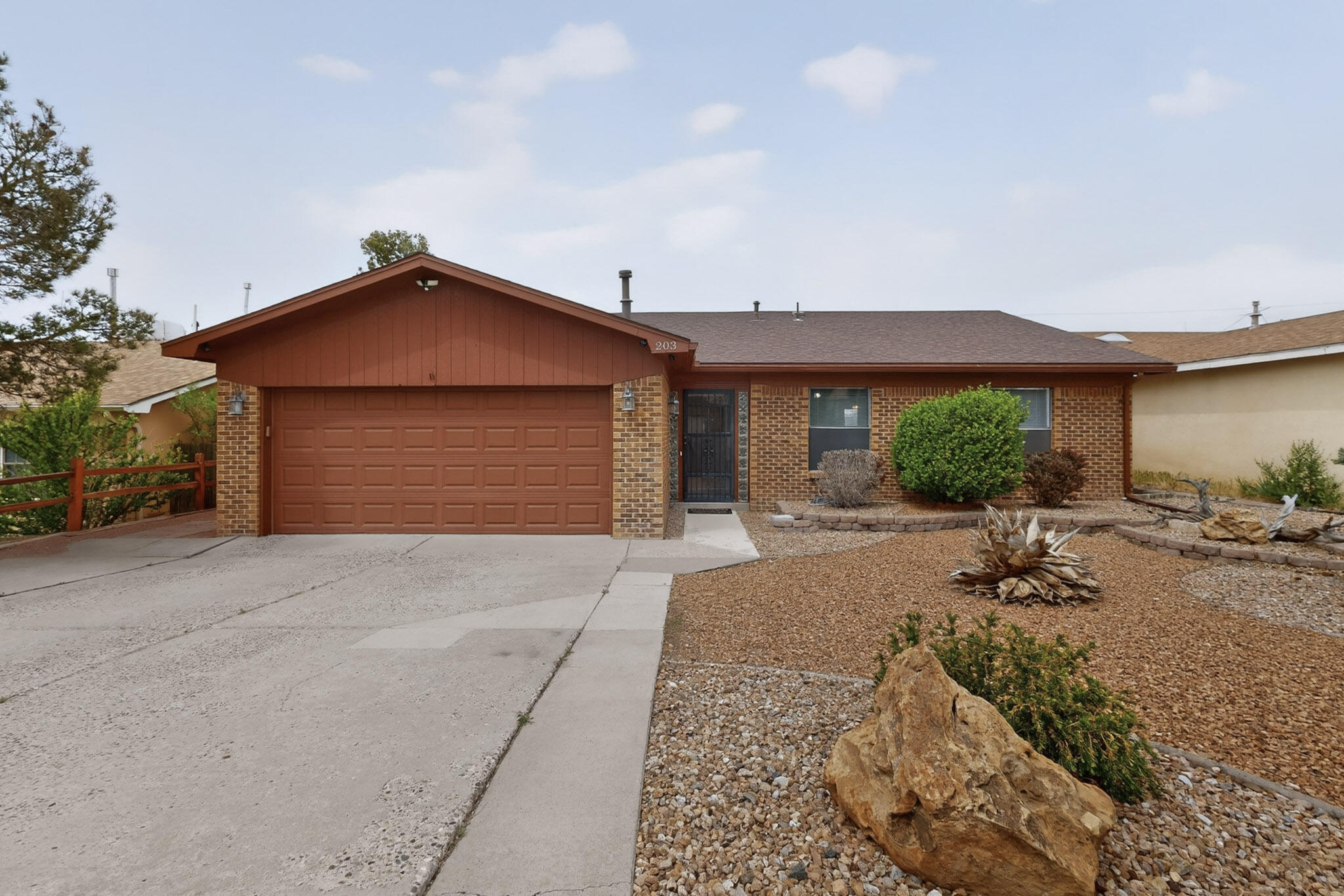 203 Monte Largo Drive NE