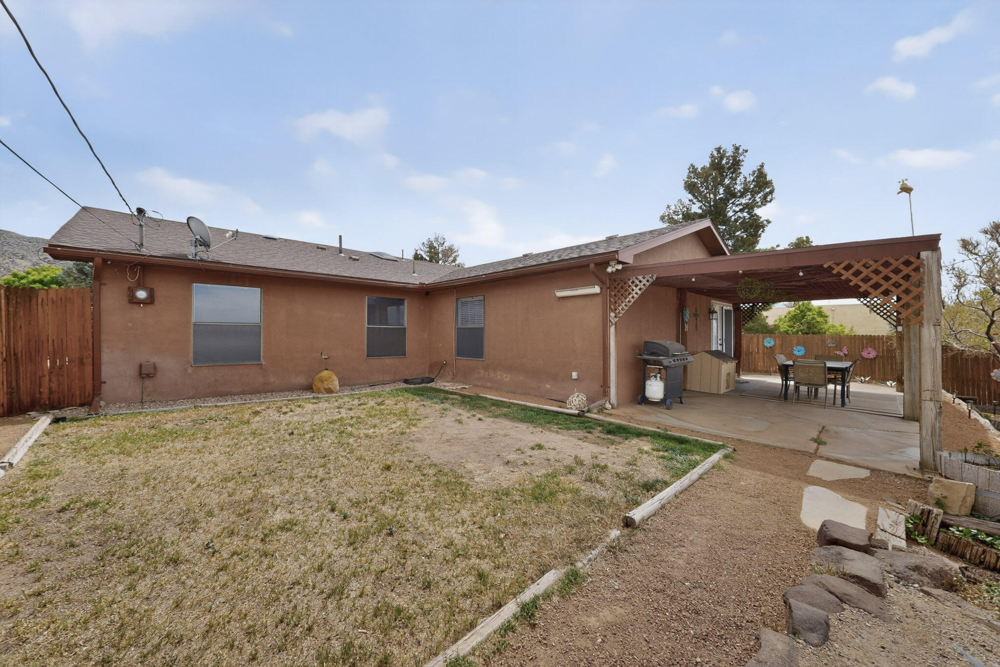 203 Monte Largo Drive NE