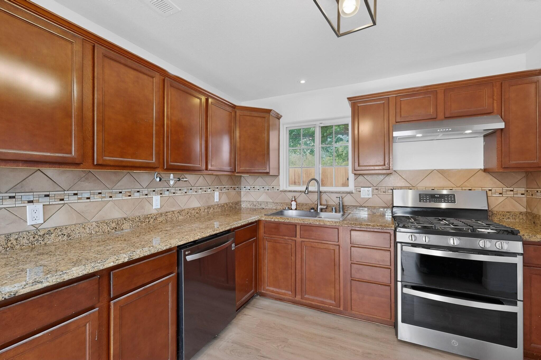 5652 Camino Canada NW