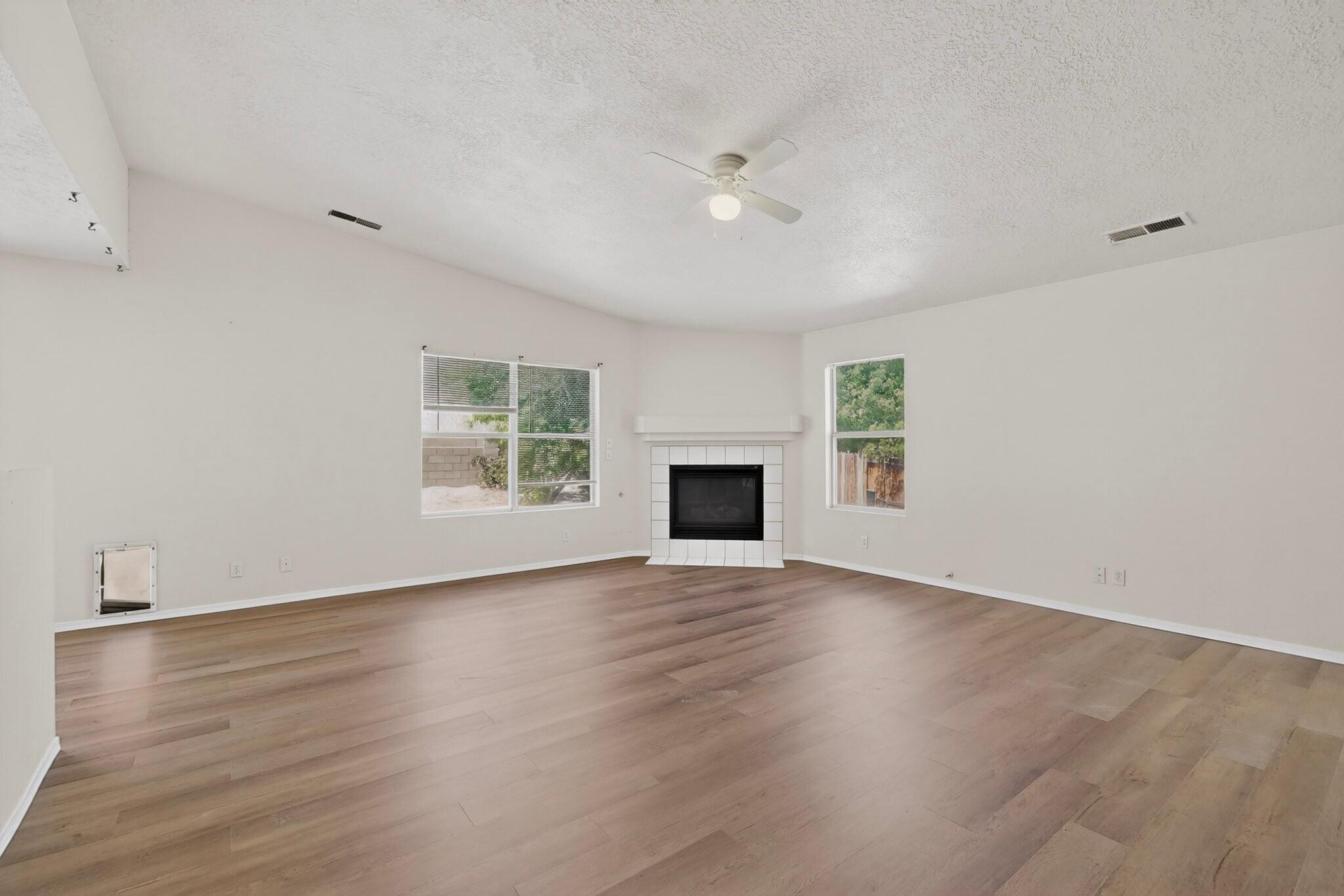 8310 Rancho Paraiso NW