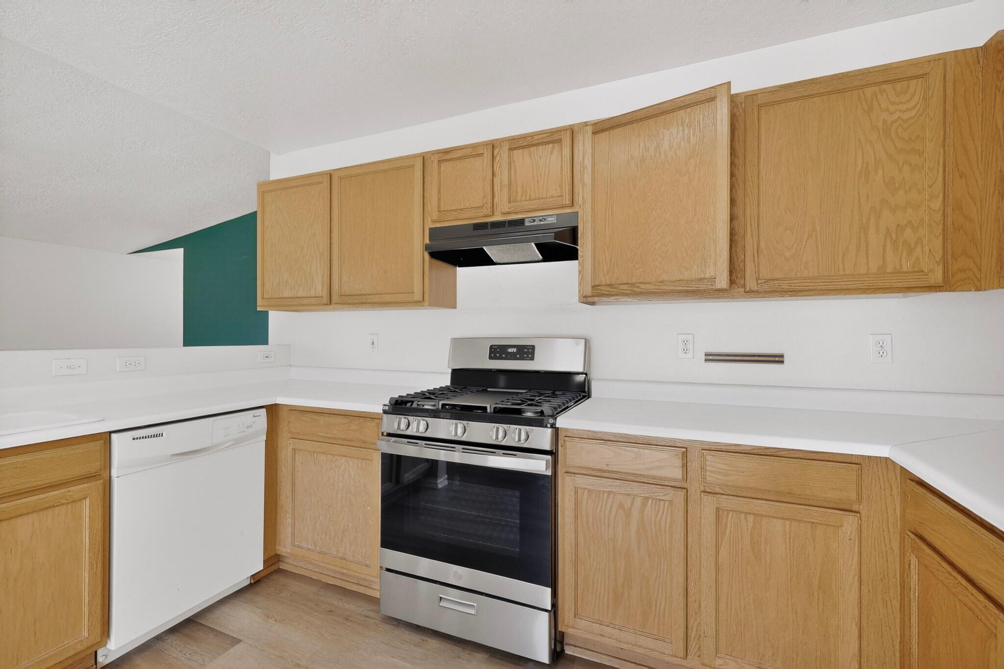 8310 Rancho Paraiso NW
